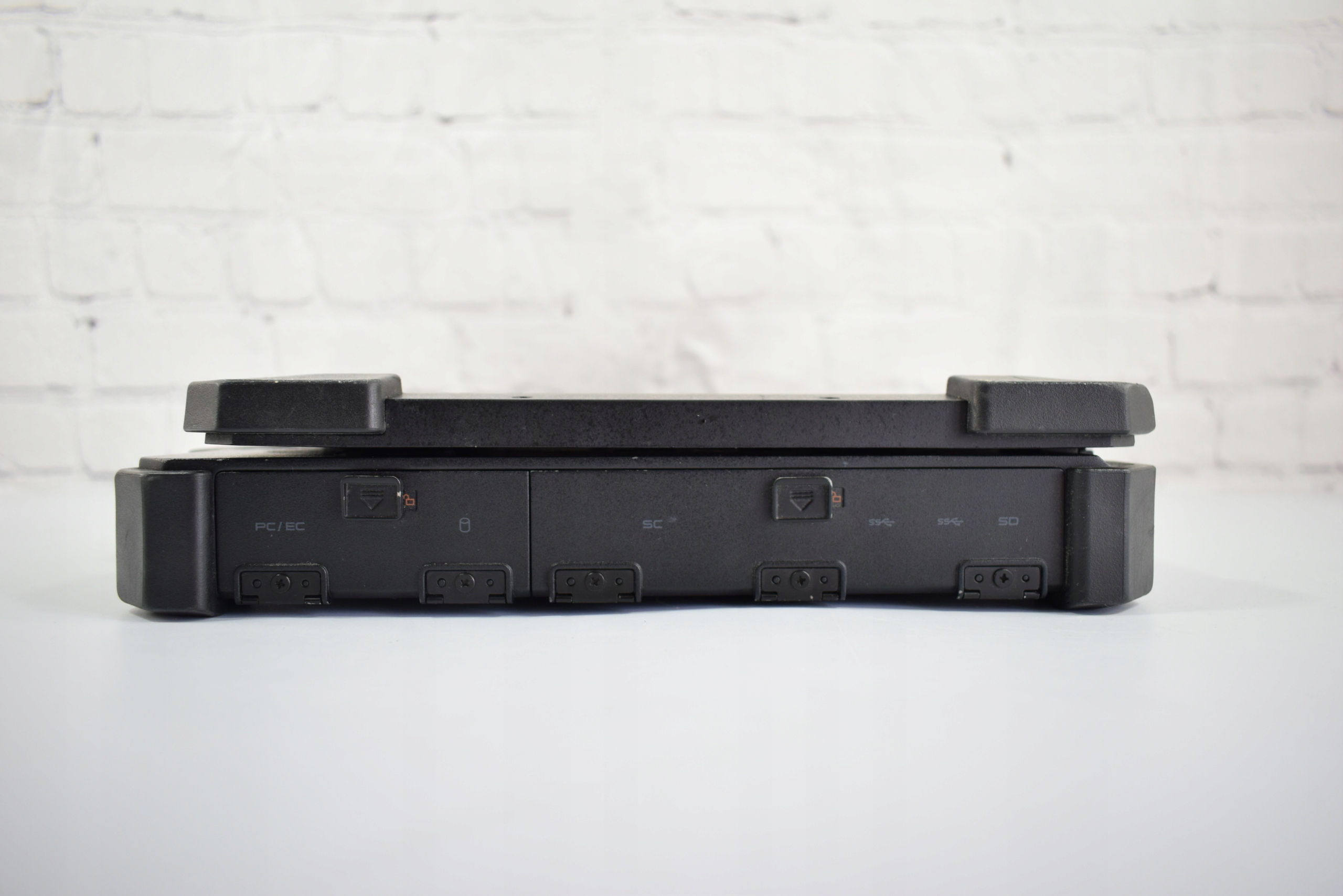 Dell Rugged 7414 Intel i7-6600U| 16GB | 512SSD| RW | HD | 1082293 Seria procesora Intel Core i7