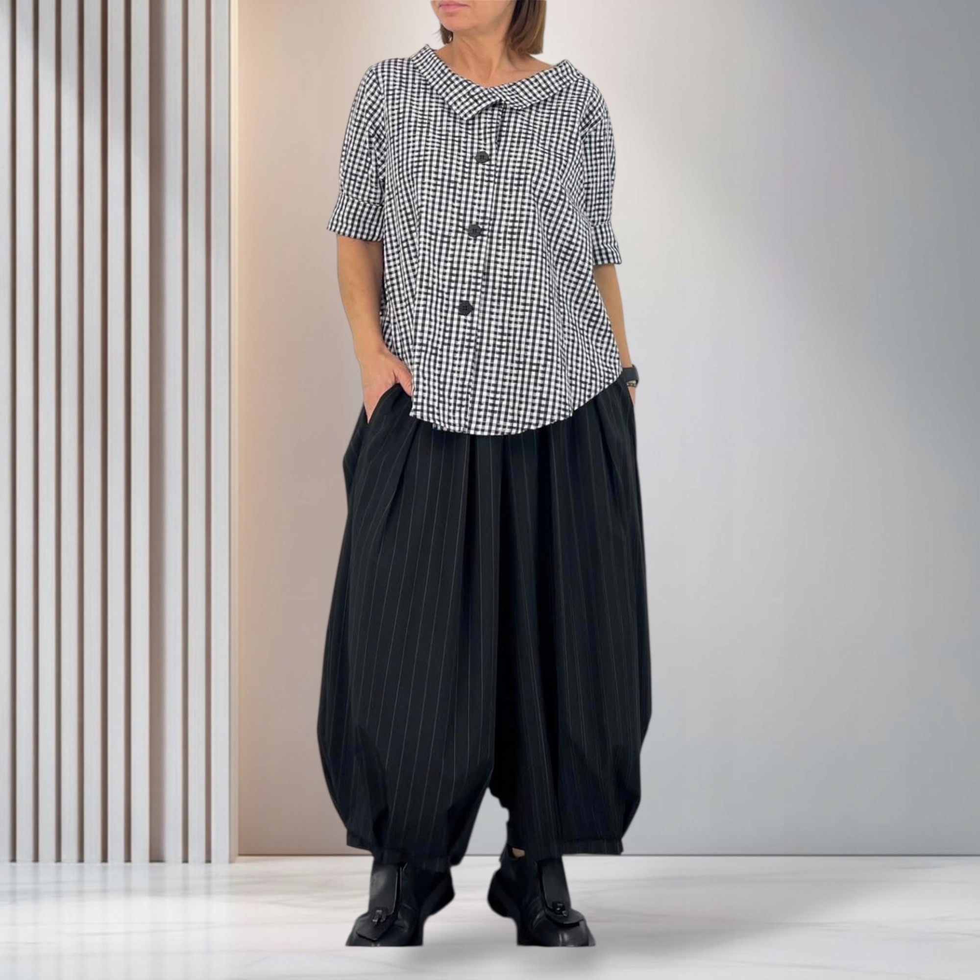 Elegantní černé dámské kalhoty nejnovější kolekce Wendy Trendy