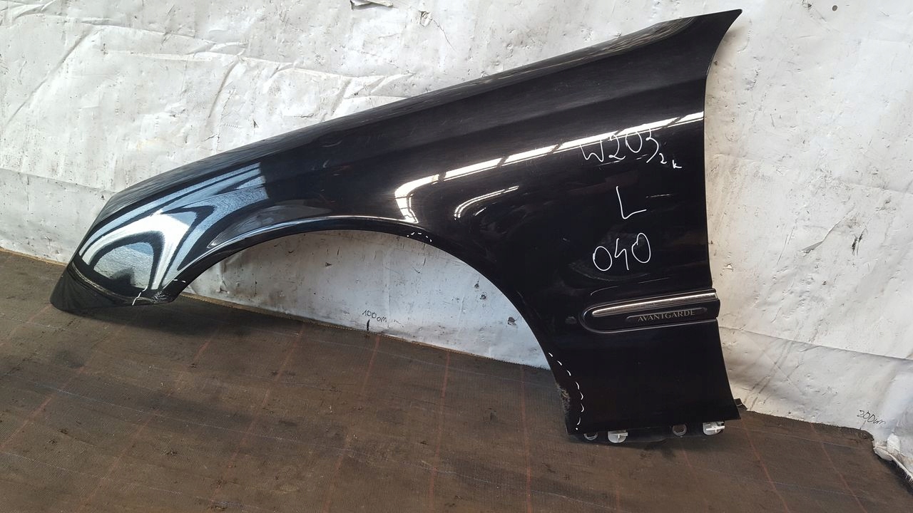 fender left front front Mercedes W203 kombi 040