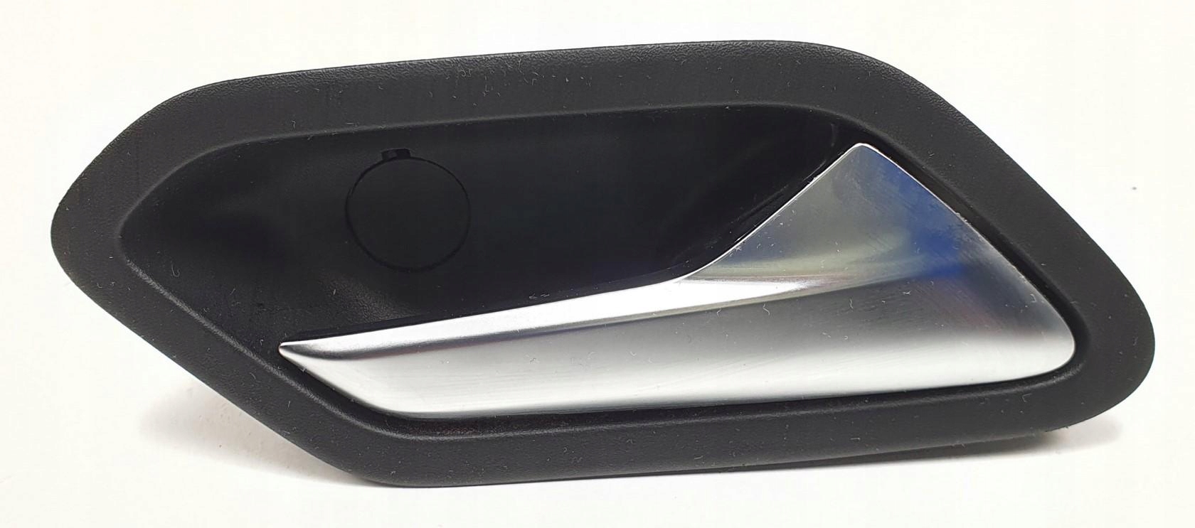 826729738R - ВНУТРІШНЯ ПРАВА РУЧКА DACIA SANDERO III