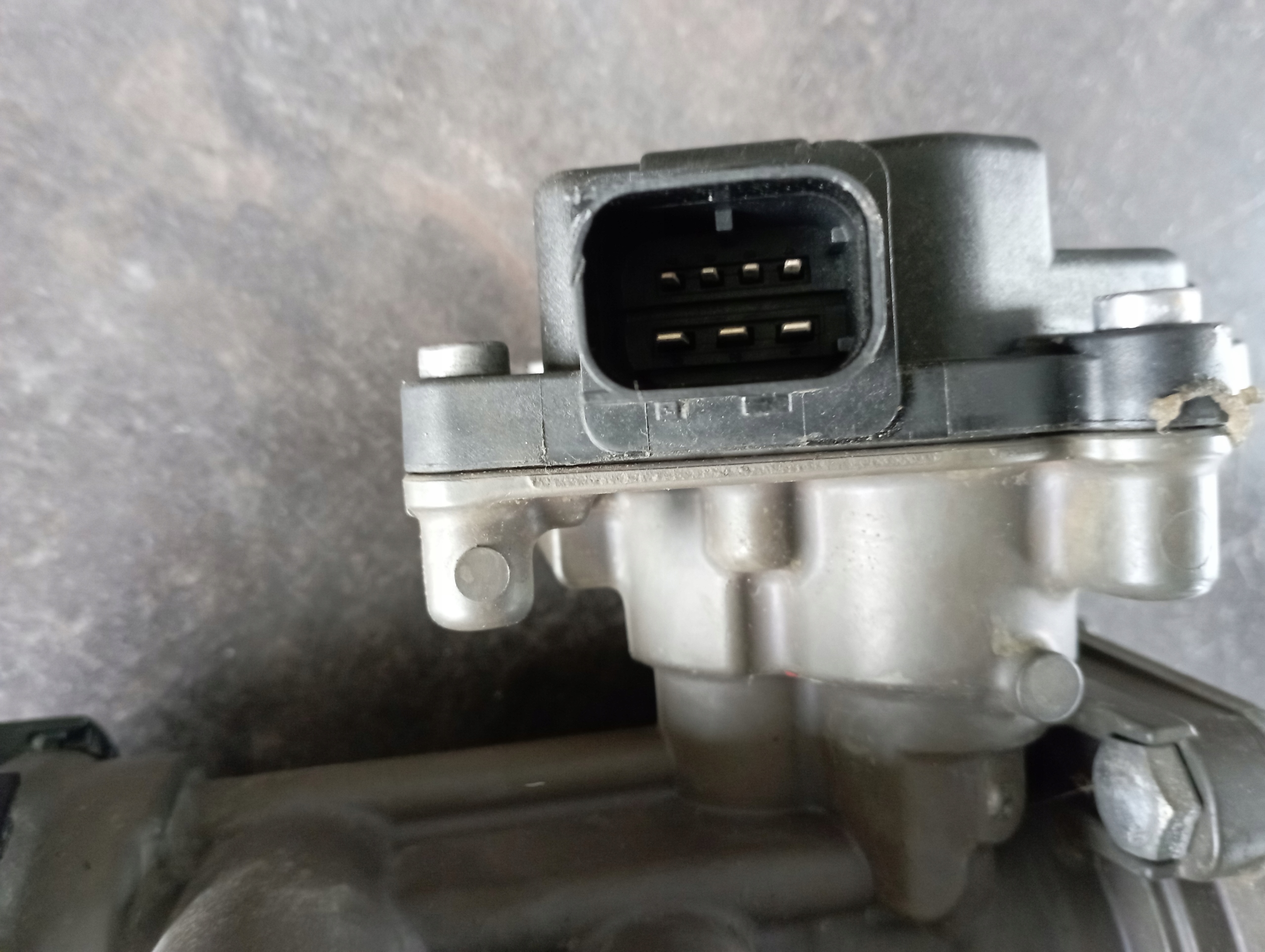 RENAULT T RANGE 520 GAMA ZAWÓR HAMULCA EBS 18R FH4 Producent części Renault OE