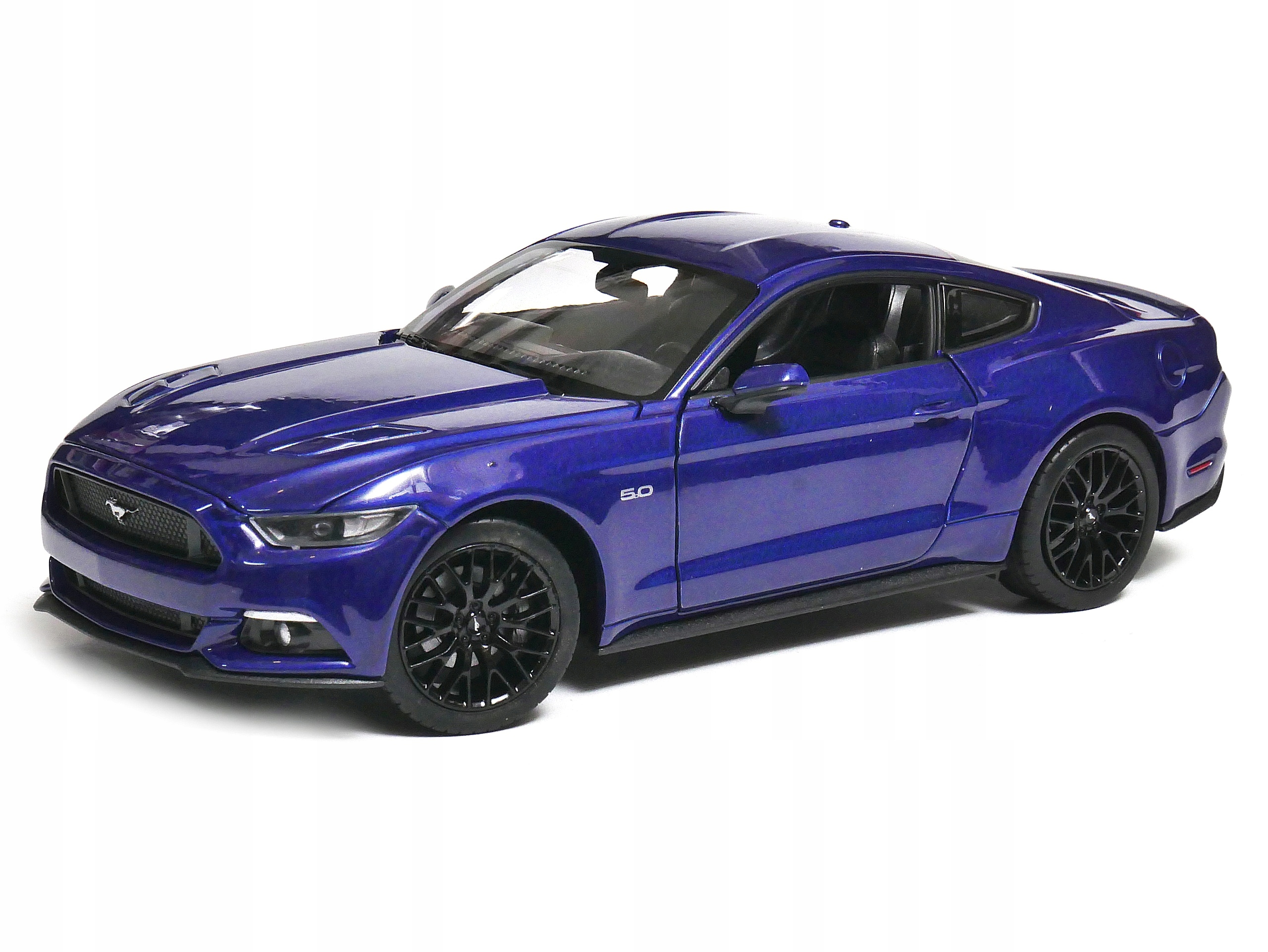 Ford Mustang Gt 2015 model Welly 1:24 tmavě modrá