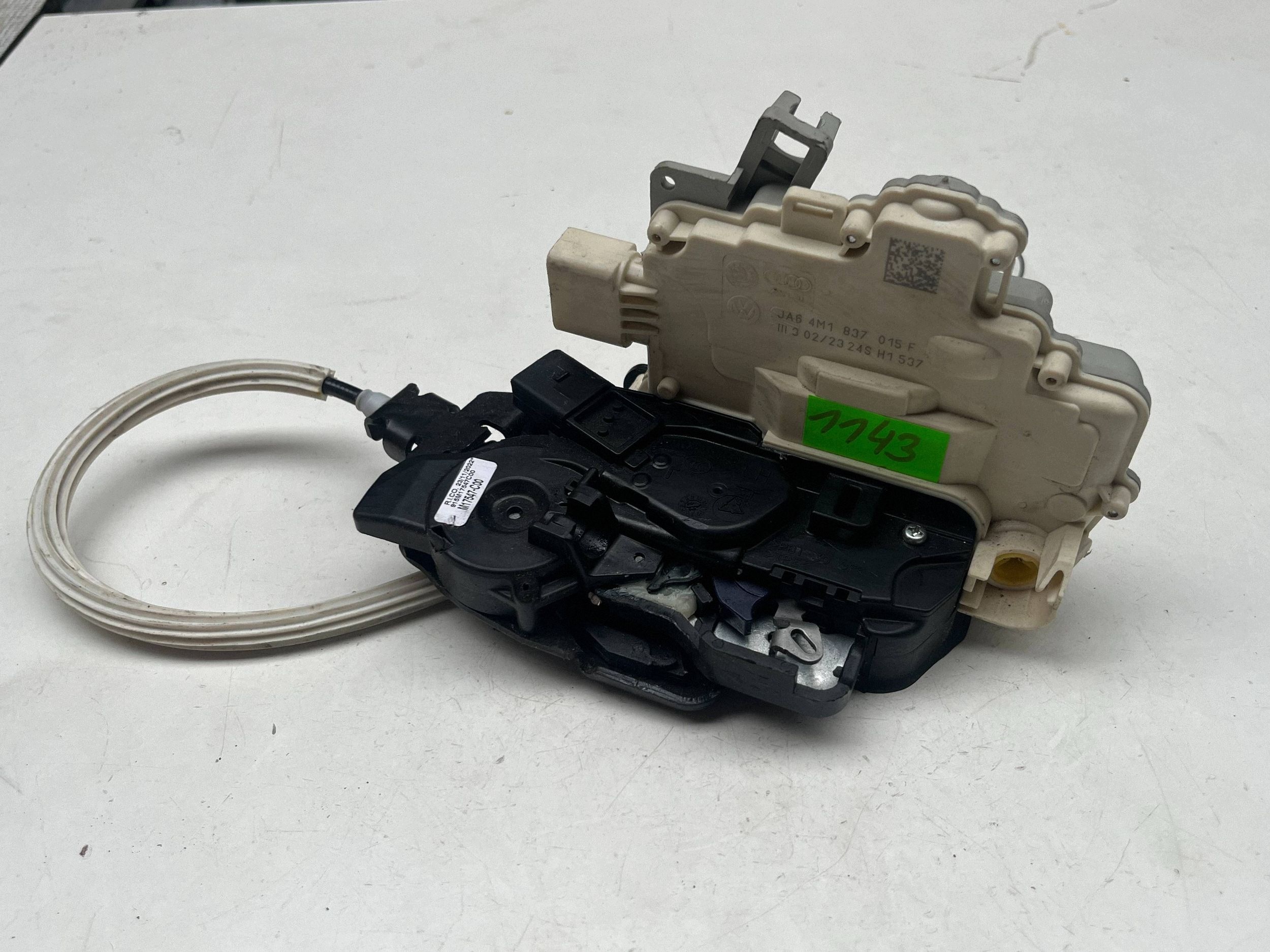 AUDI Q7 4M lock door left front DOCIAG 4M1837015F @M