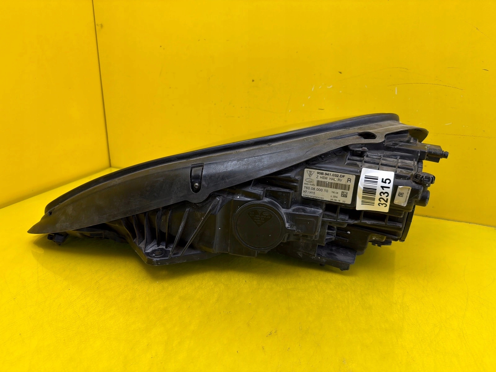 light right Porsche Macan 95B lens 95B941032DF