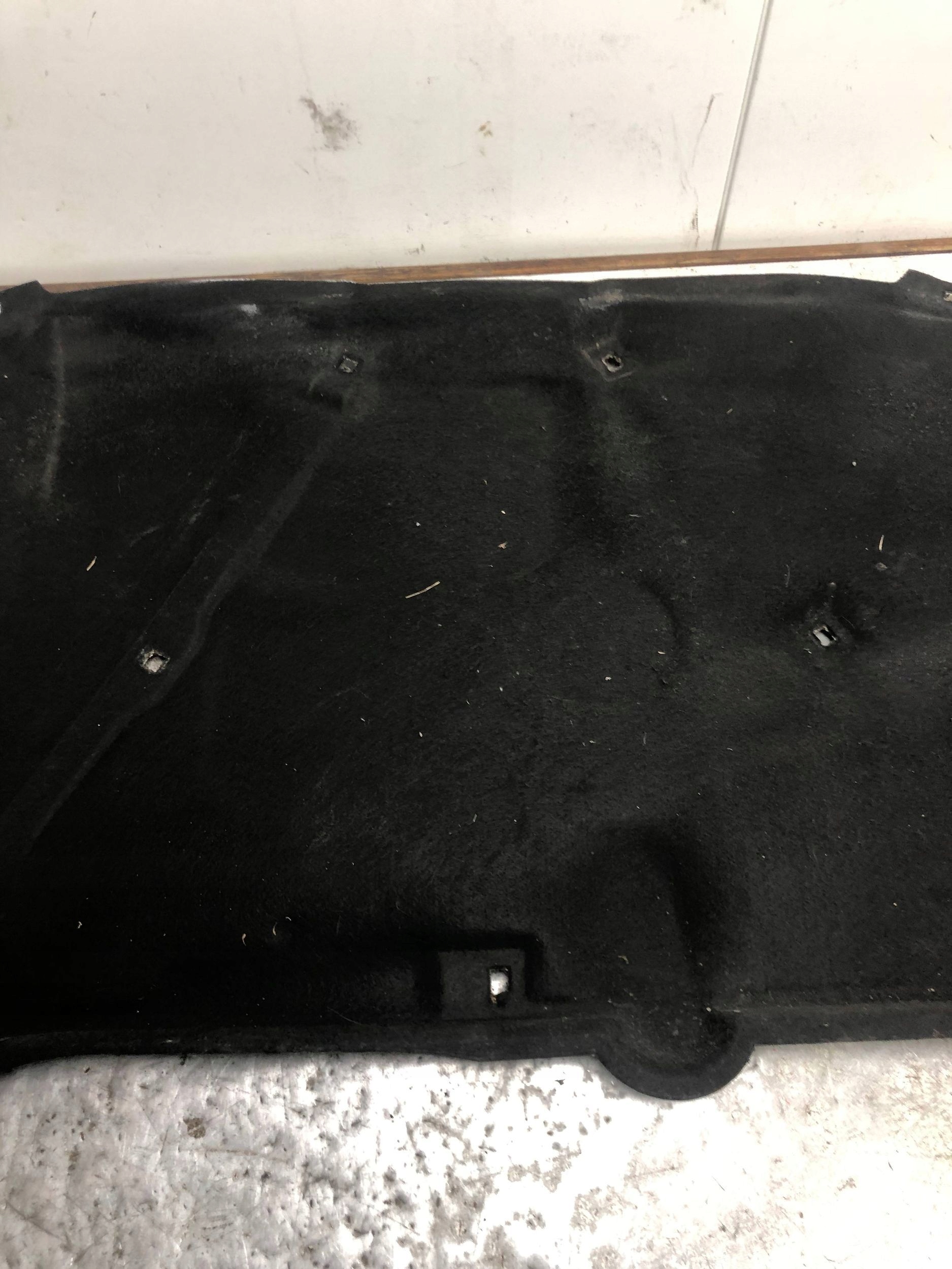 Insonorisation du capot VW BORA 1J0863835F