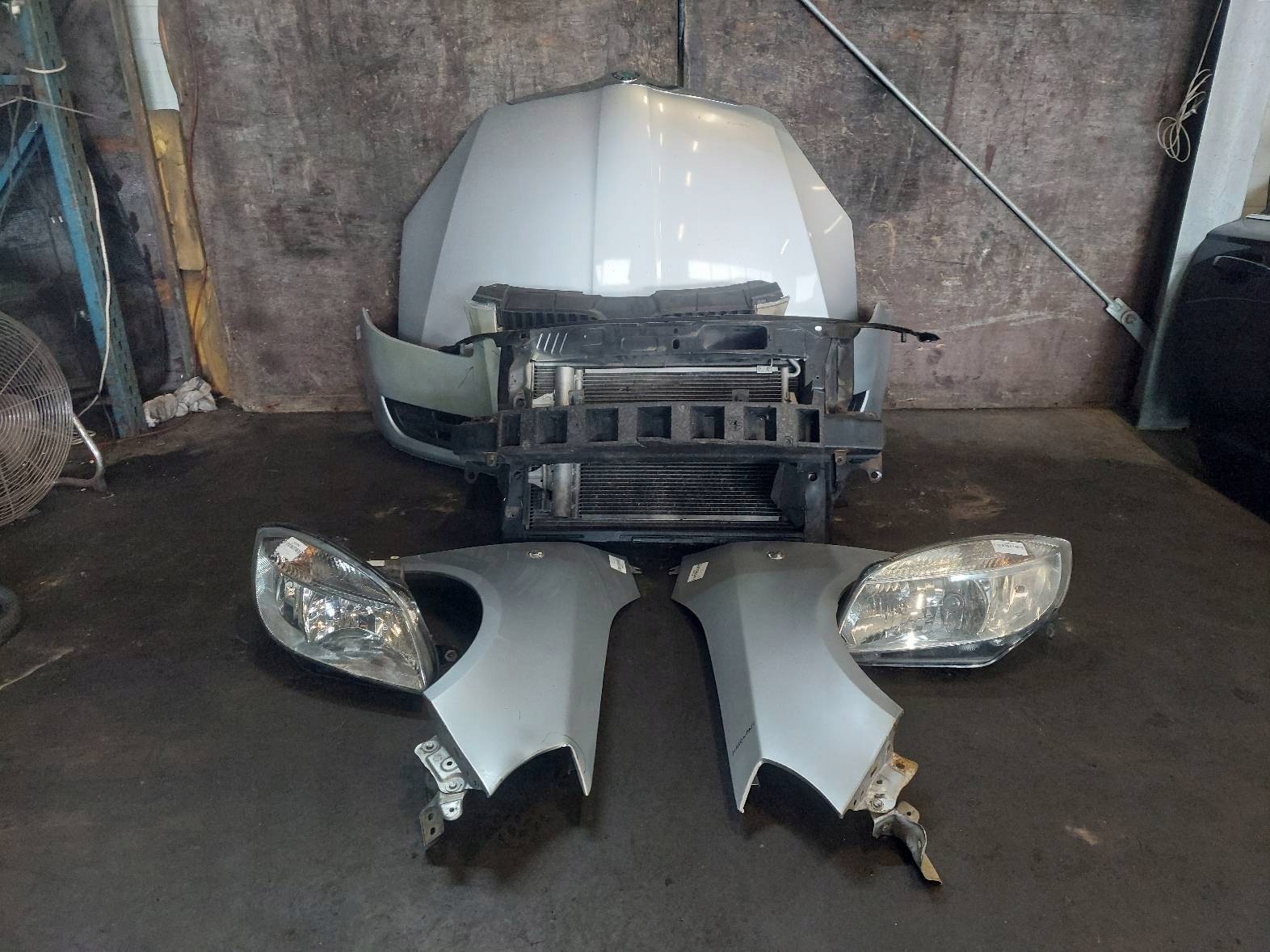 complete front bonnet bumper light fender SKODA ROOMSTER and 9156
