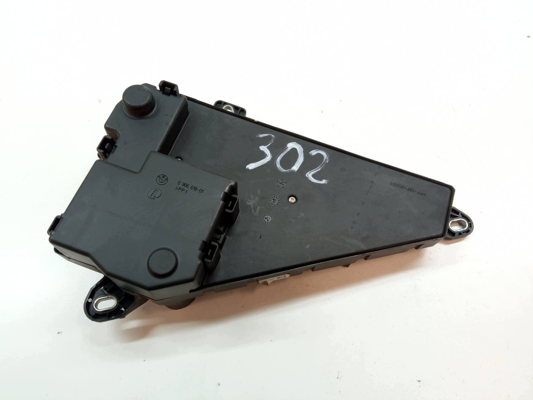 Module fusibles 6906618 2.0 D 149KM Bmw Seria 5 V (2003-2010) E60/61
