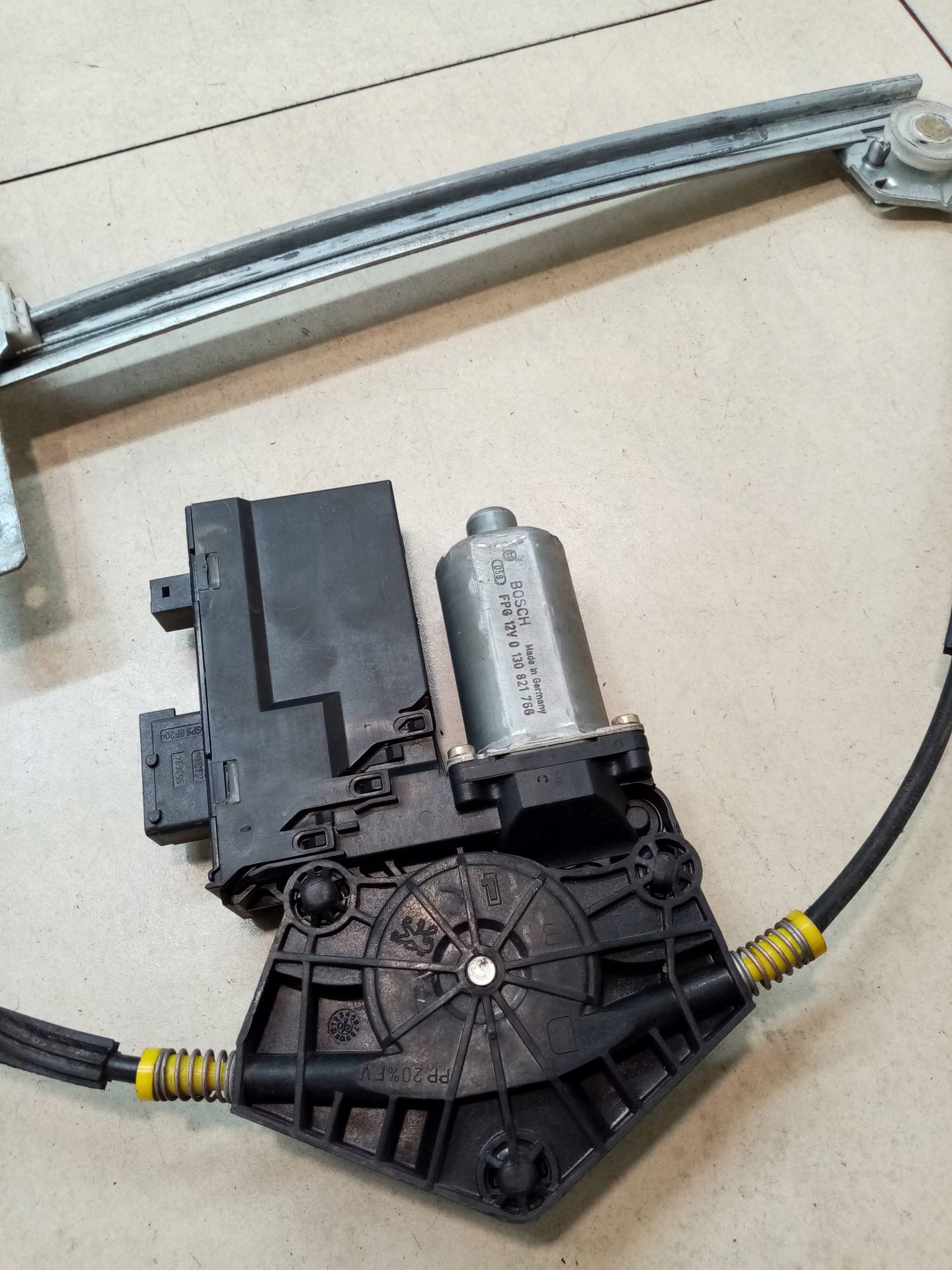 window regulator right front PEUGEOT 307 2.0 HDI