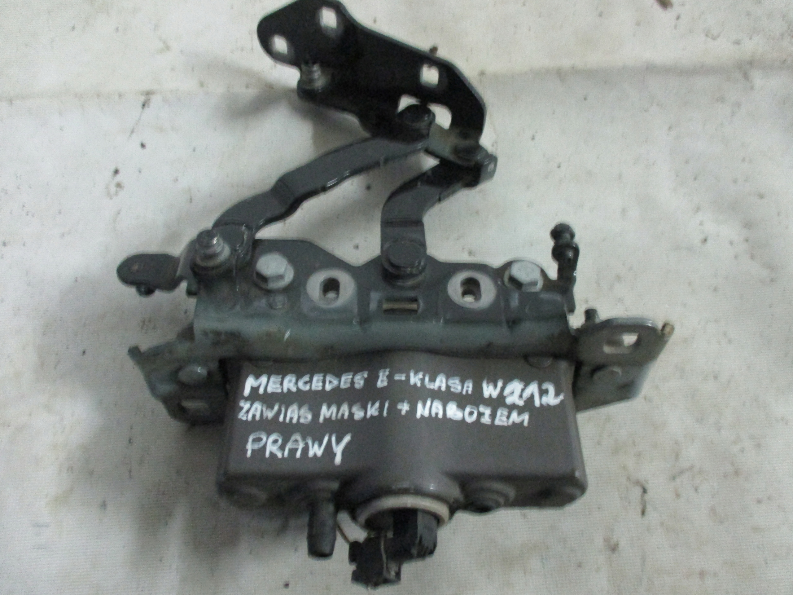 hinge bonnets right naboj kpl Mercedes E-Klasa 212 A 2129066301