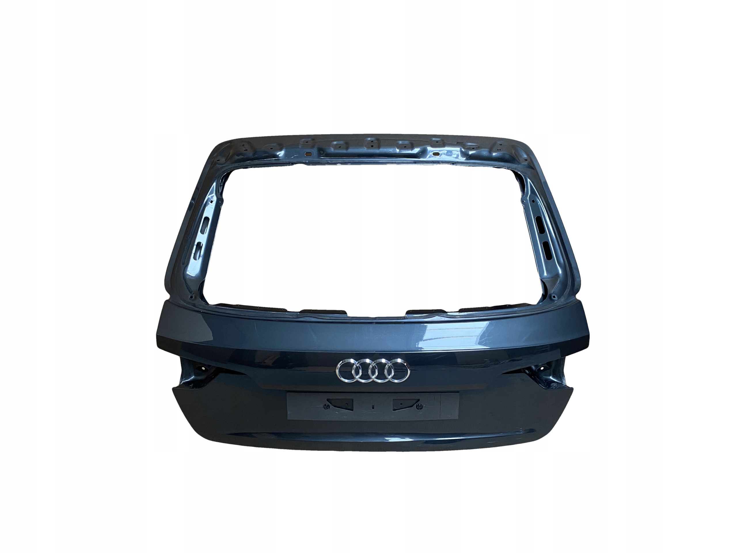 AUDI A4 8W B9 KOMBI trunk door boot