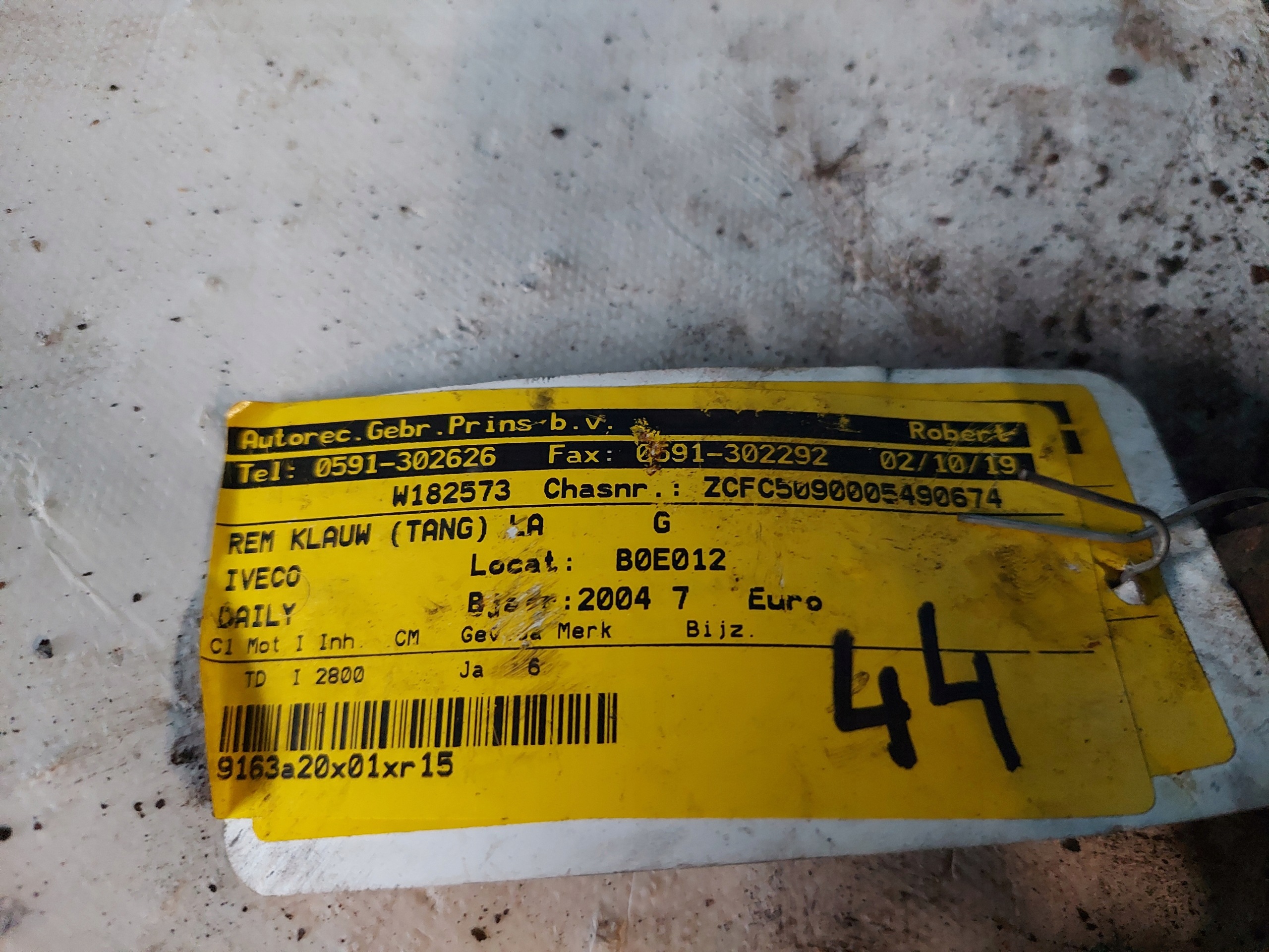 caliper IVECO DAILY 2004 R 2.8 TD L rear part BREMBO4806