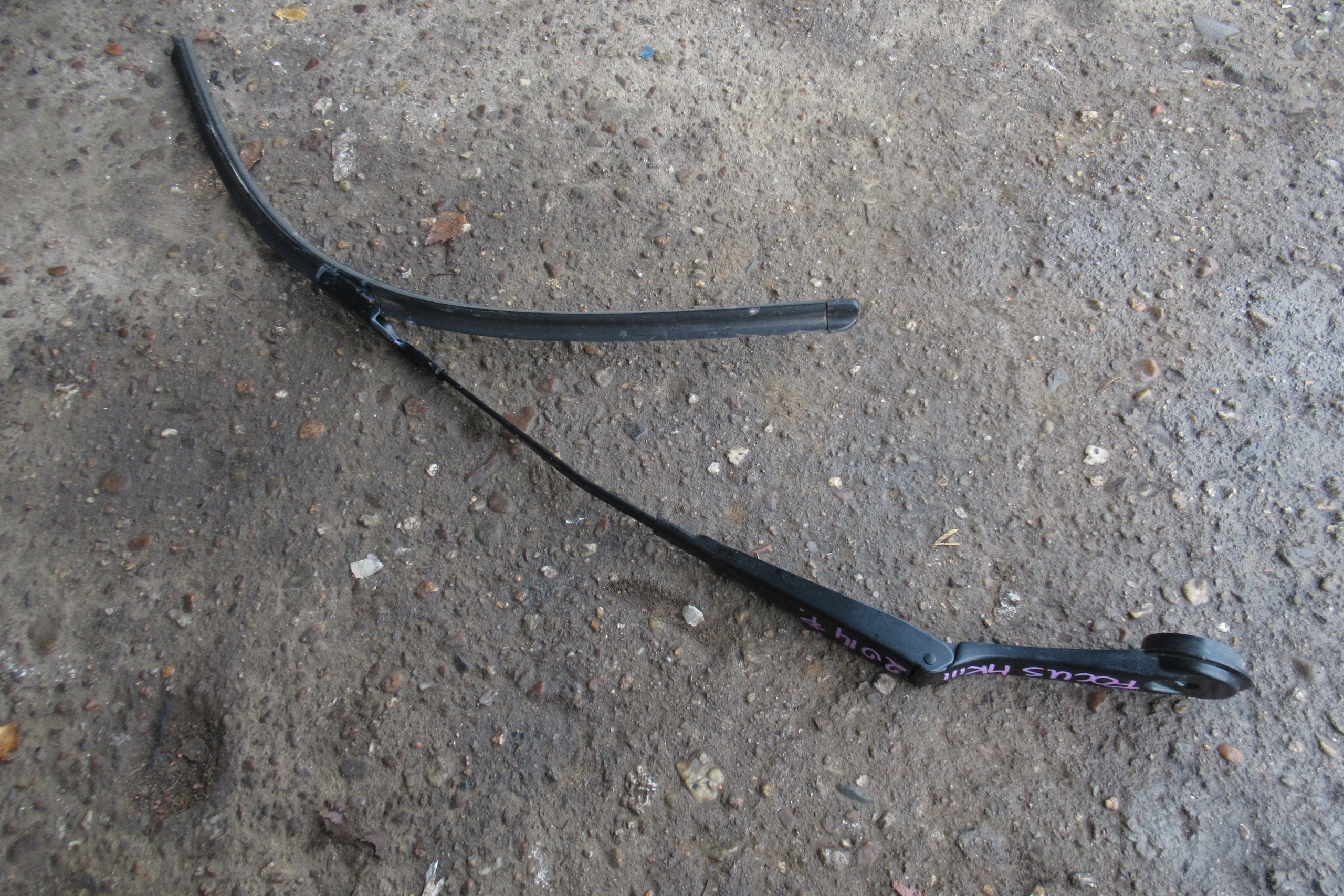 FORD FOCUS MK3 wiper arm right BM5117526BB