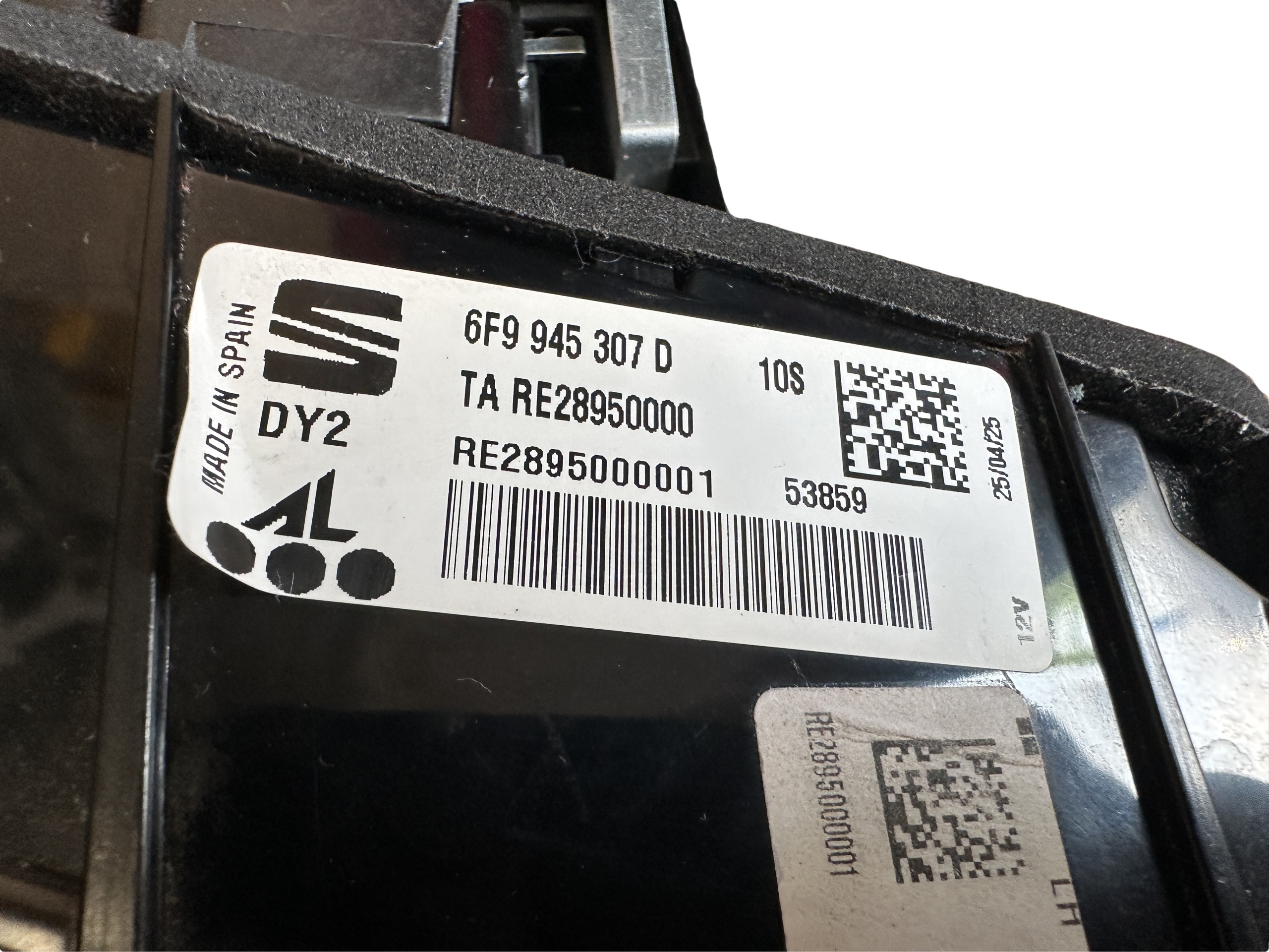 SEAT ARONA light left rear part LED 6F9945207B