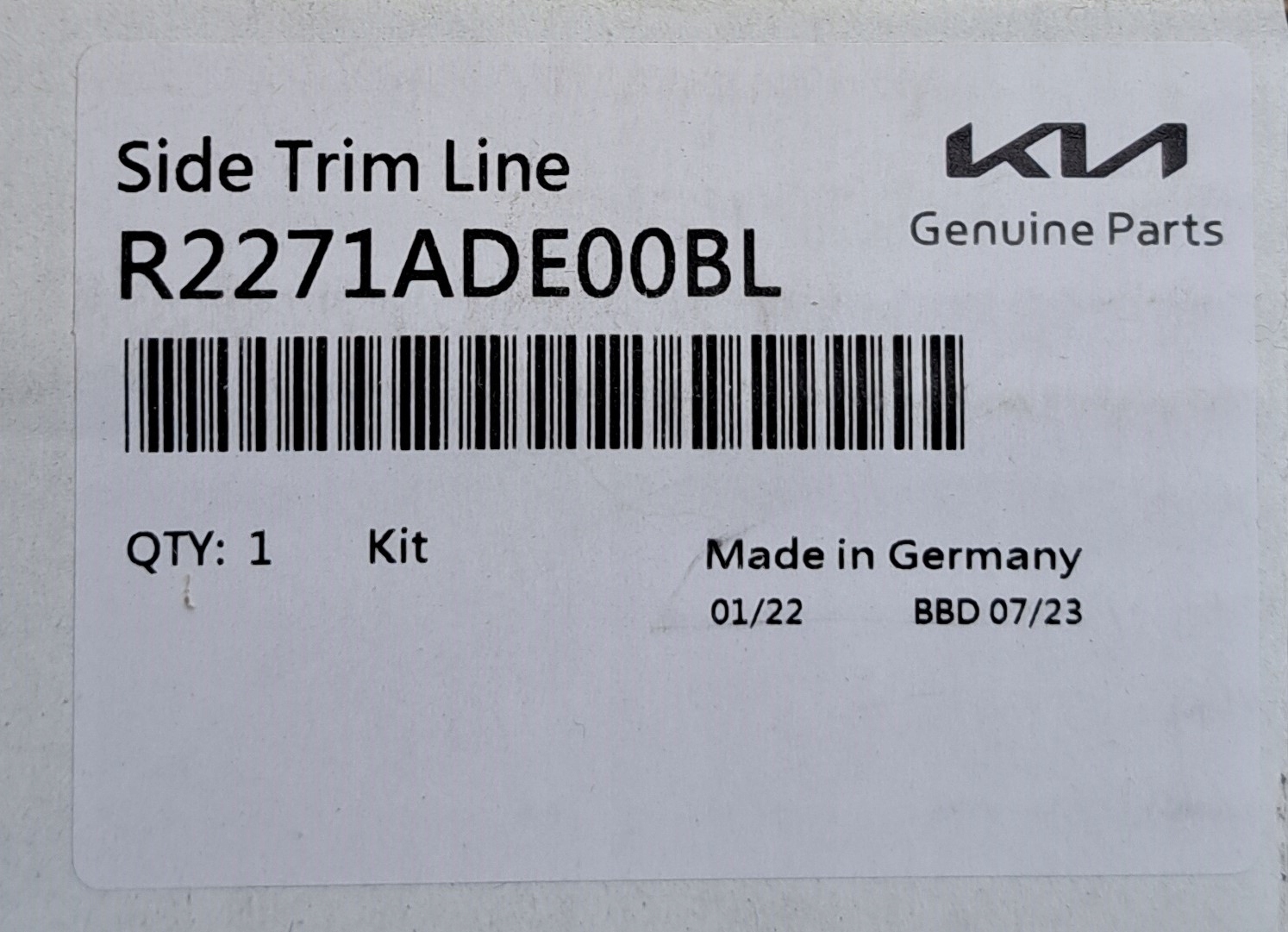 ORYGINAŁ KIA LISTWA OZDOBNA DRZWI BŁOTNIK KOMPLET R2271ADE00BL KIA SPORTAGE Producent części Kia OE