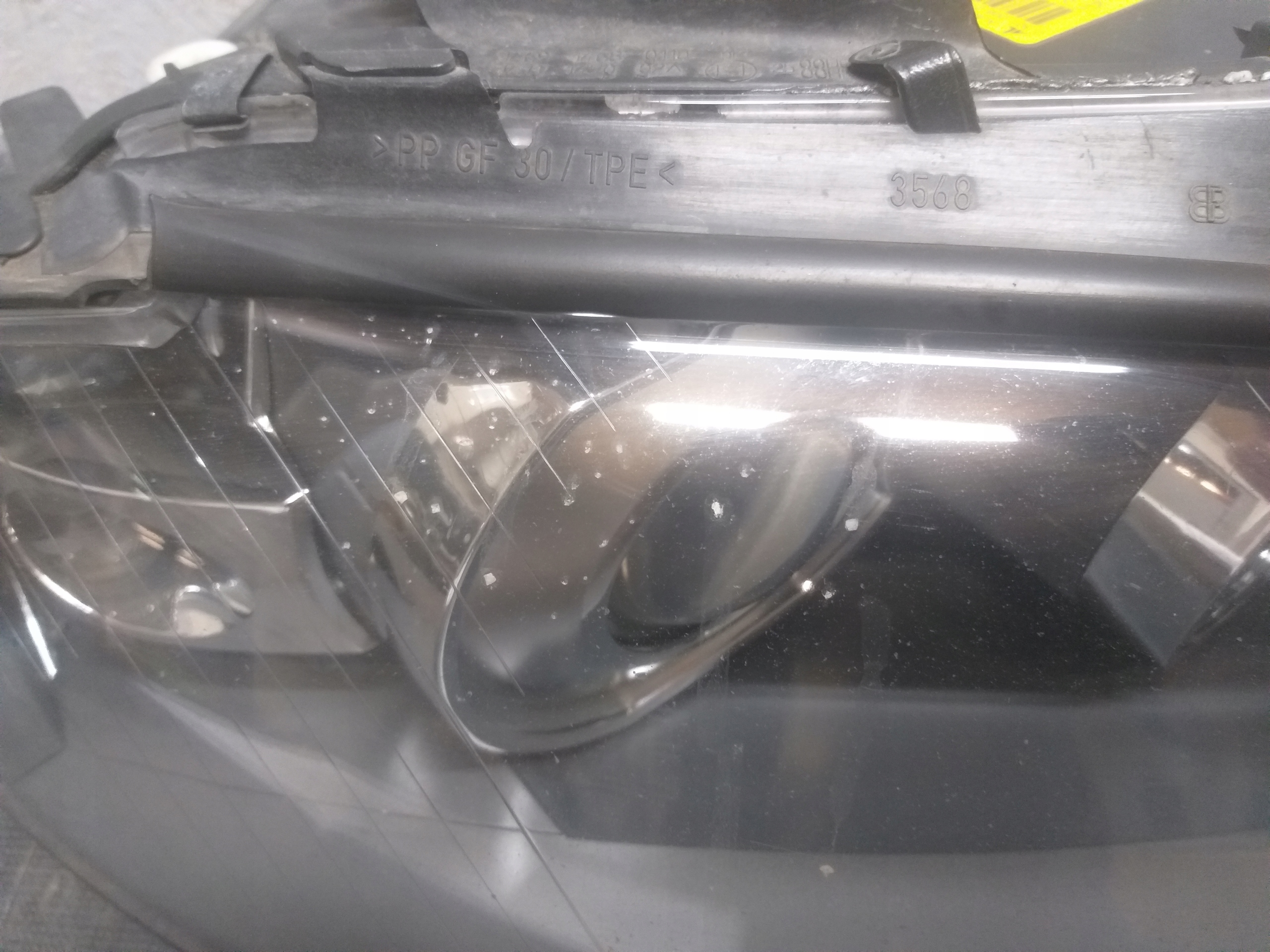 light lights front right left AUDI A3 02-05 XENON 8P0941004D 8P0941029D