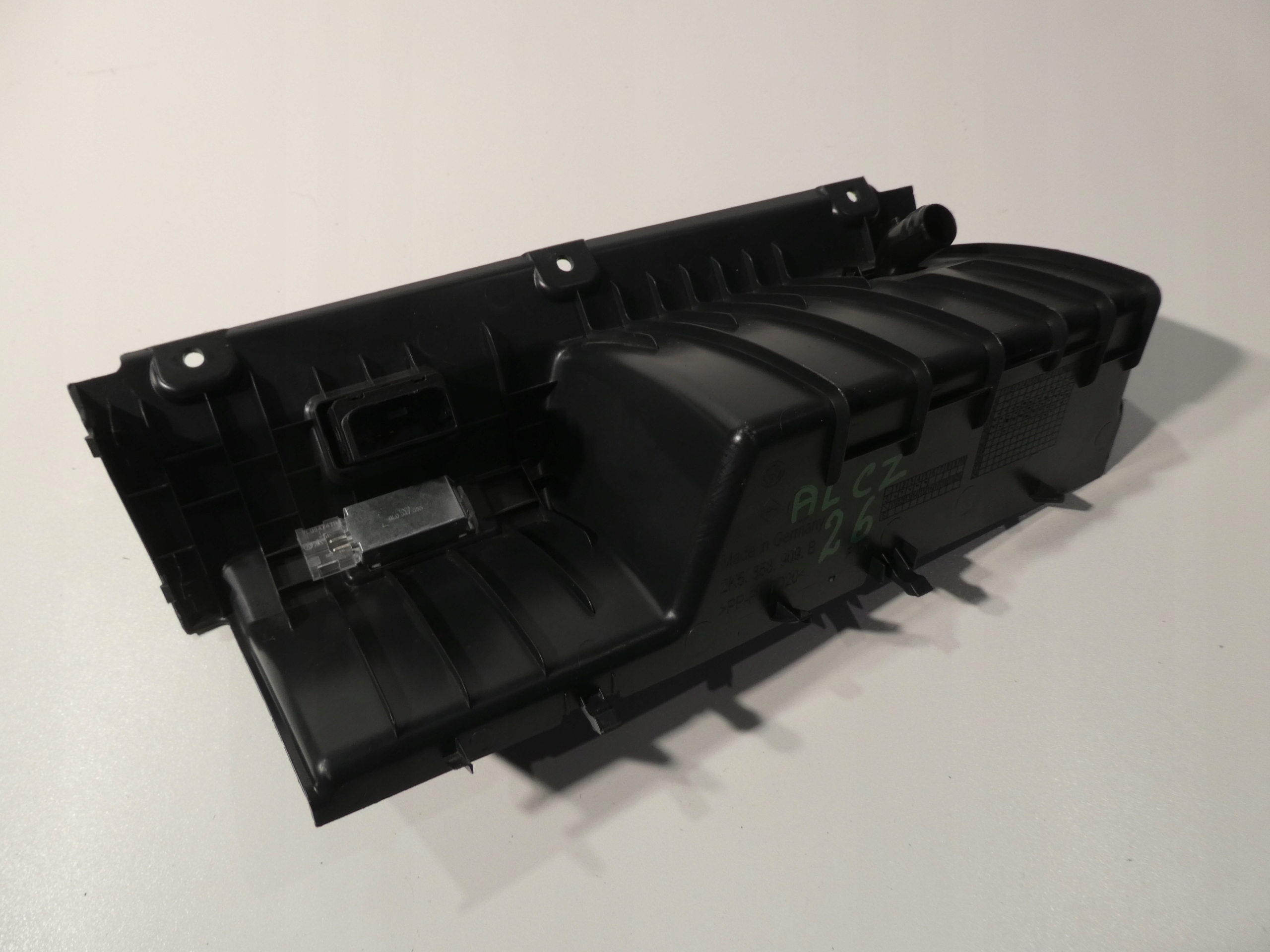 VW CADDY LIFT IV passenger compartment plato 2K5858909B