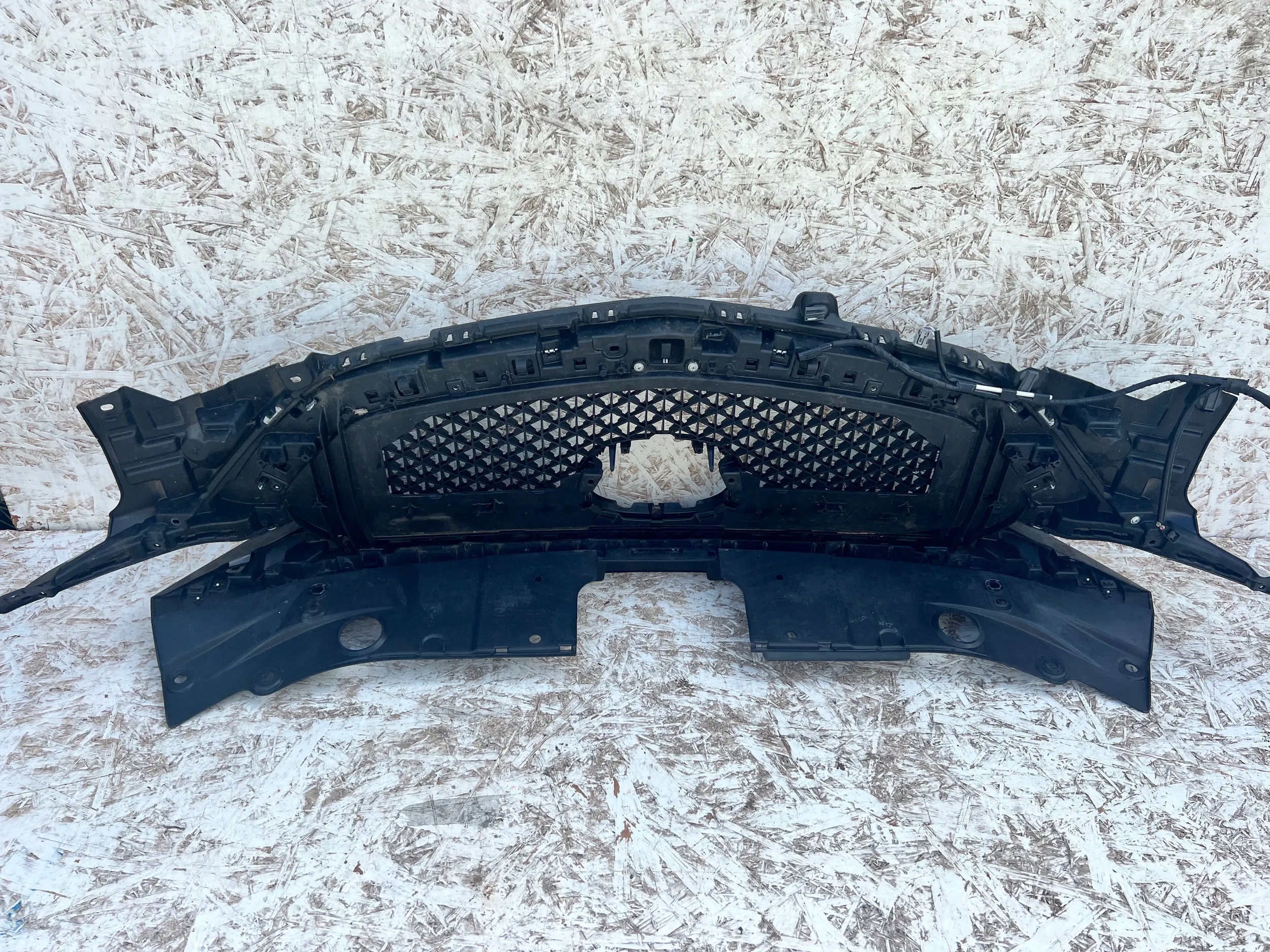 GRILL ATRAPA MAZDA CX5 CX-5 II 2017- cały Wersja Europejska