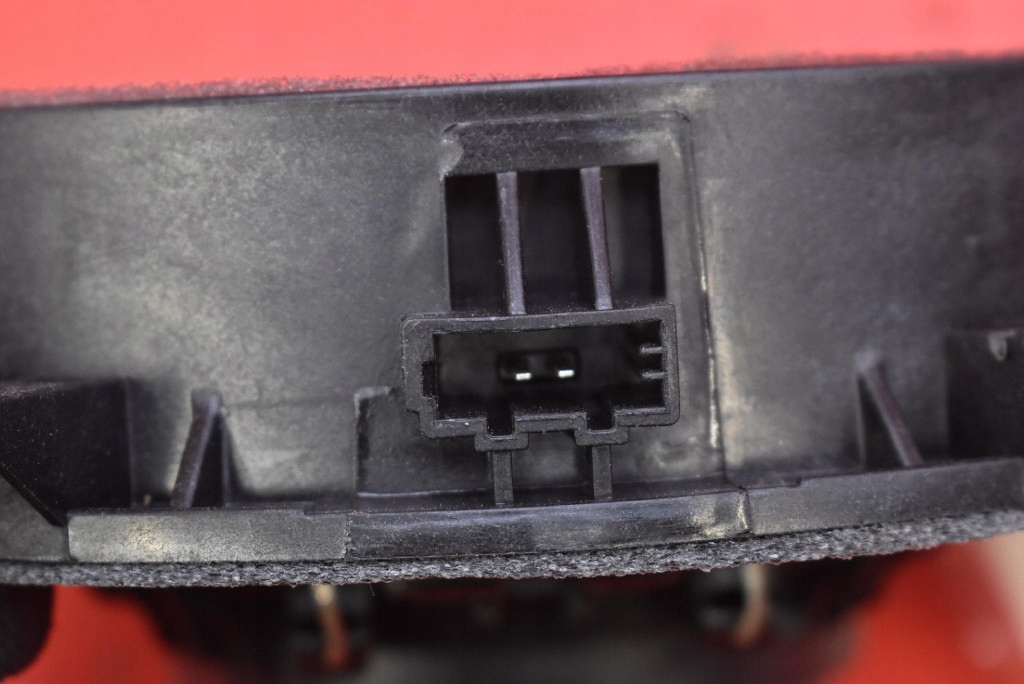 speaker right rear part 96330-R2000 KIA SPORTAGE 5 V 21-25