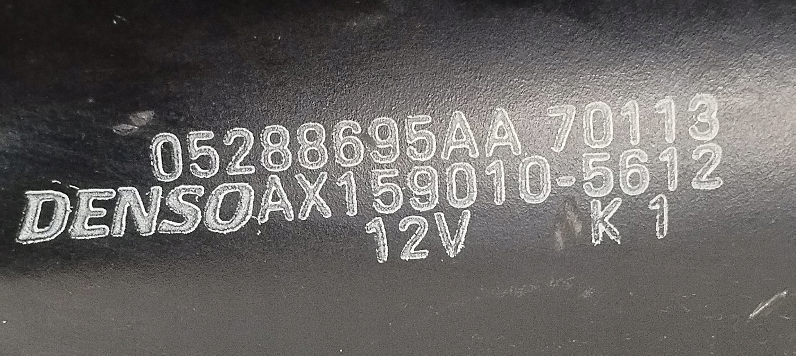 wiper mechanism front Chrysler 05288695AA