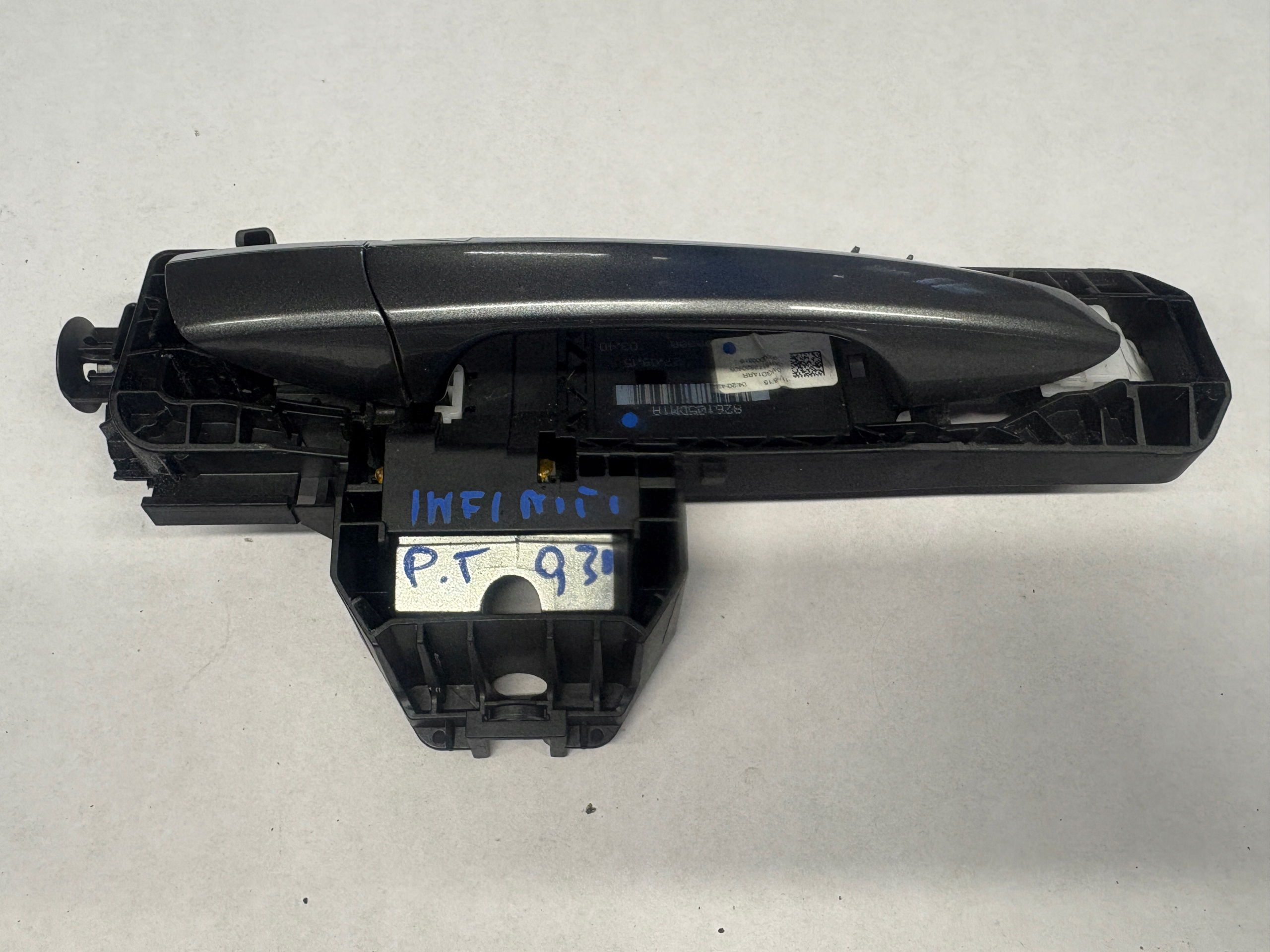 INFINITI Q30 handle door right rear part KAD G