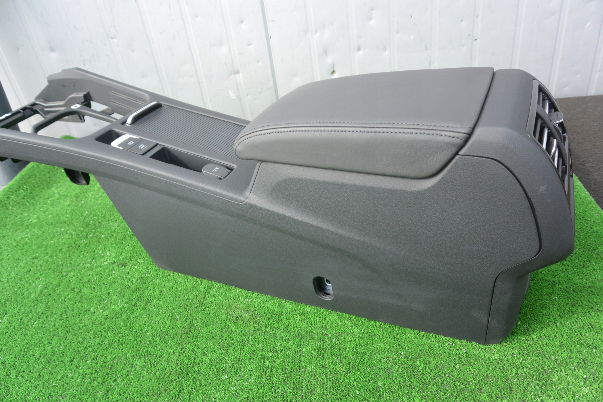 TUNEL central armrest grid air conditioning devices black VW ARTEON PASSAT B8 leather