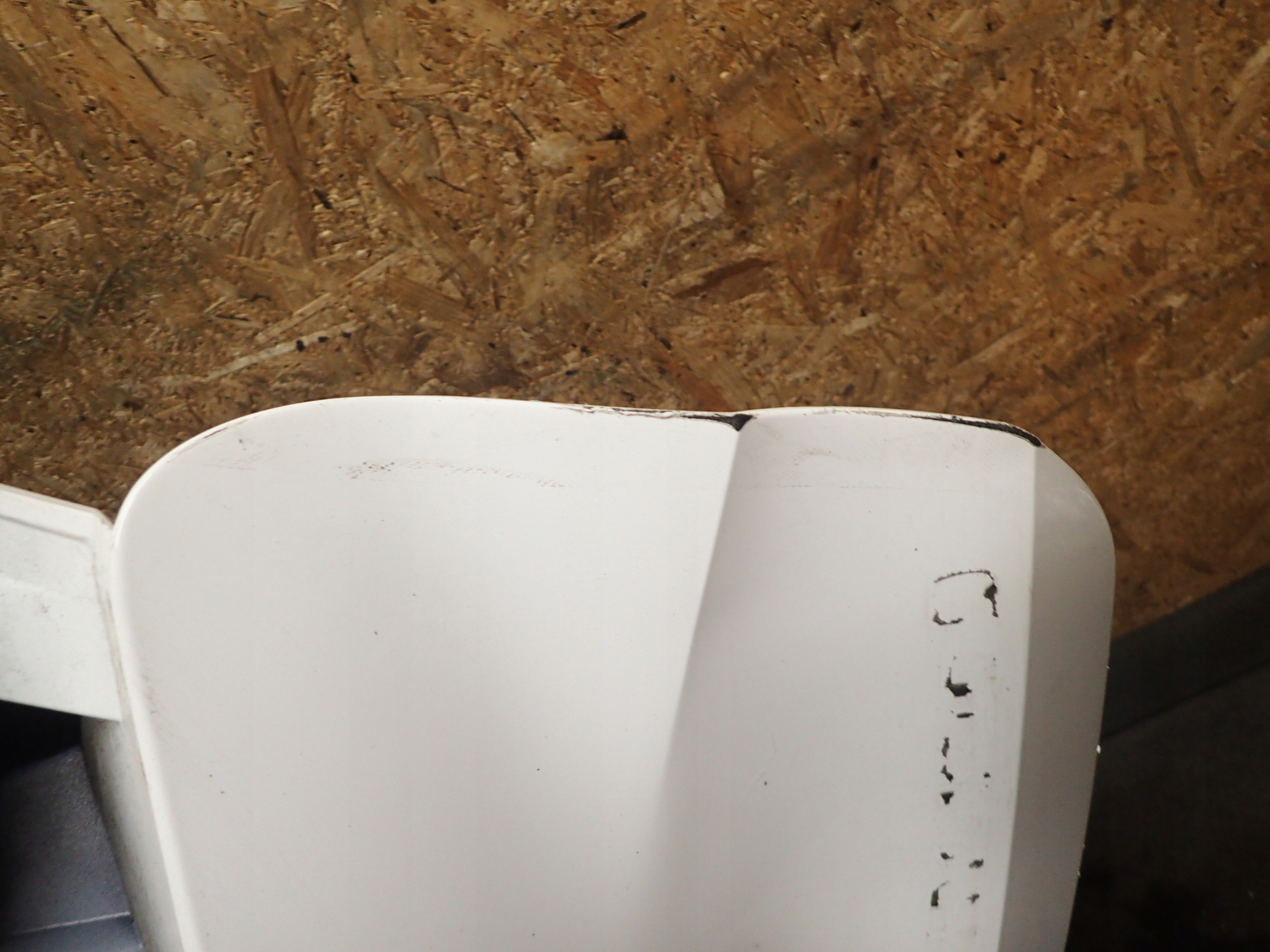 KLAPA TYŁ TOYOTA COROLLA E21 KOMBI Typ samochodu Samochody osobowe