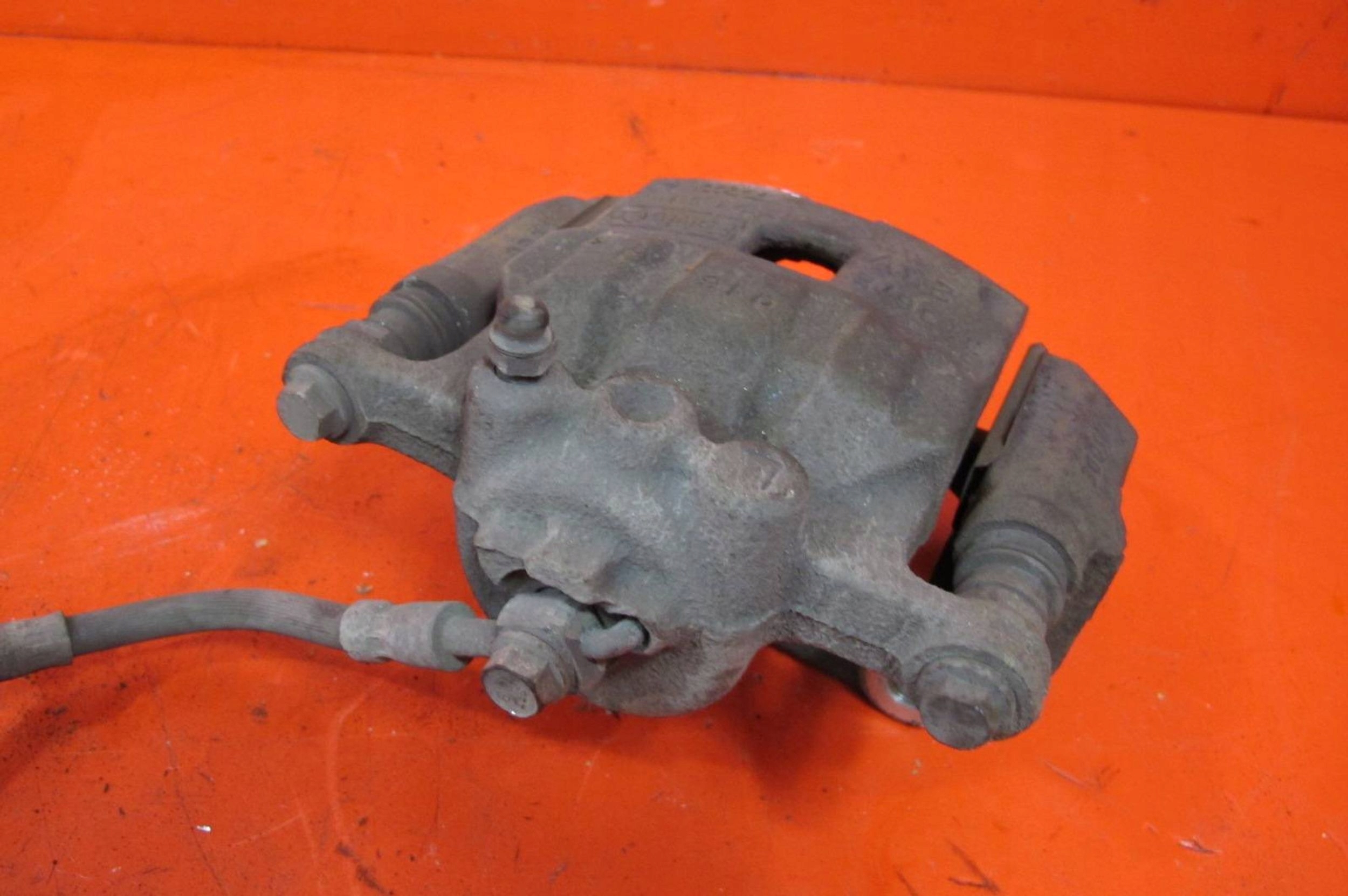 Ford Fiesta MK7 JA8 08- caliper brake JARZMO left front