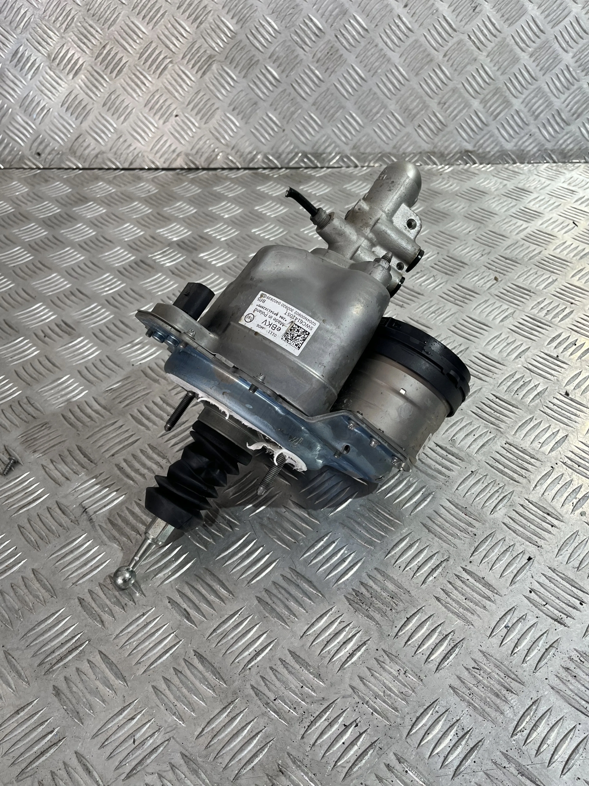 SERWO POMPA HAMULCOWA VW GOLF VIII 19- 5WC614105T