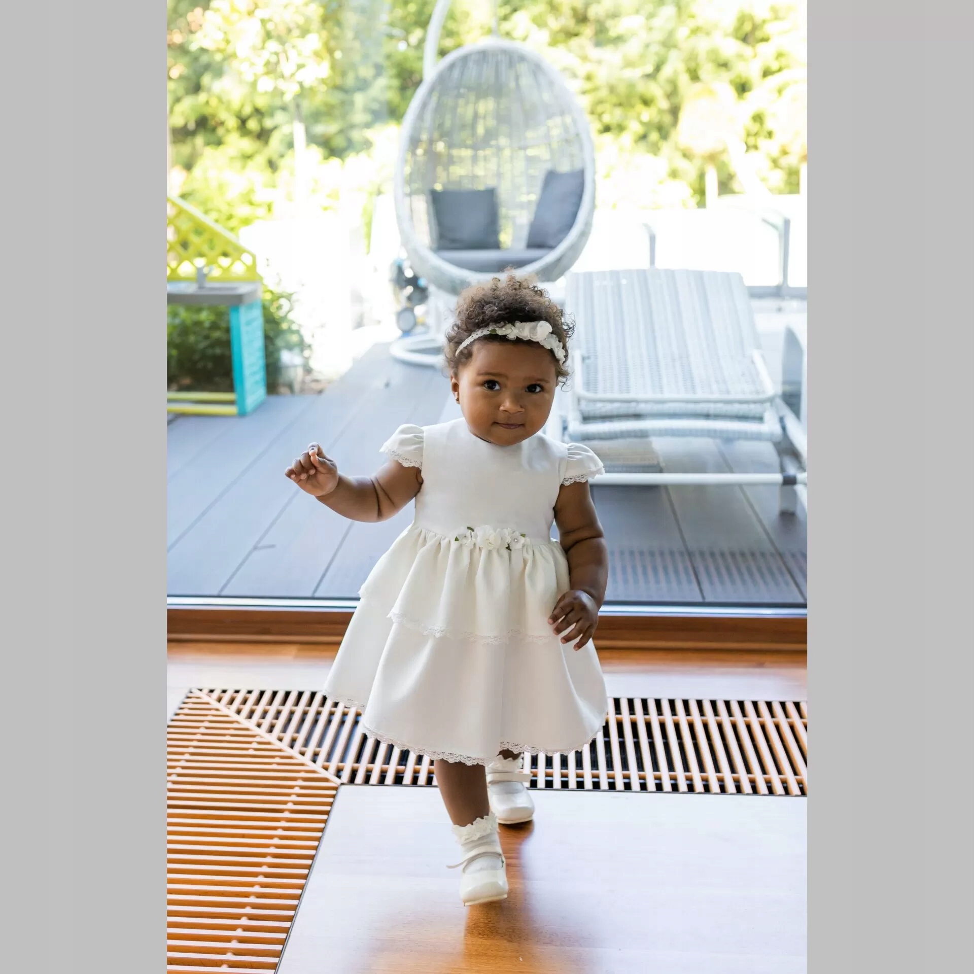 SUKIENKA WANESSA Z KRÓTKIM RĘKAWEM - 68