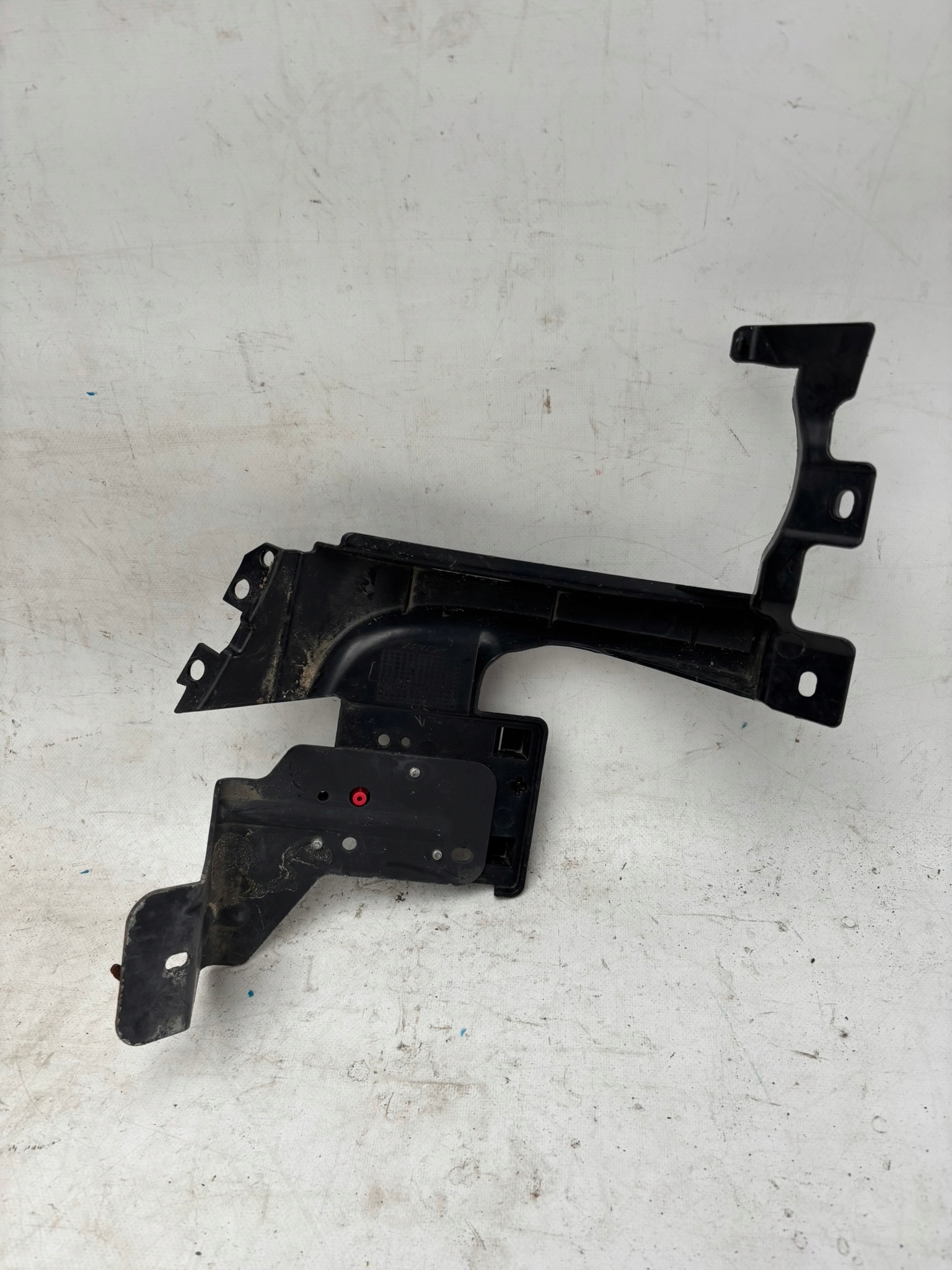 LAND ROVER EVOQUE L538 11- support holder bumper right rear part EJ32-17A150-AE