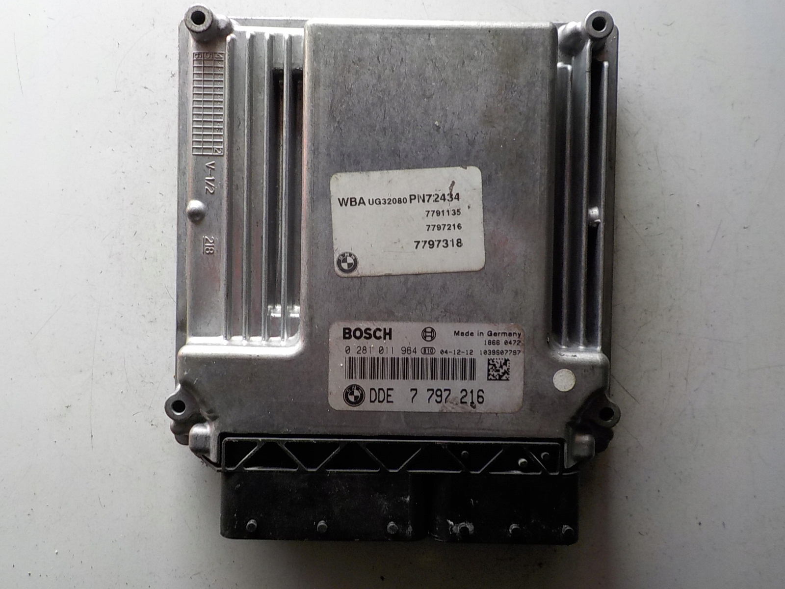 BMW computer control unit 0281011964 7797216