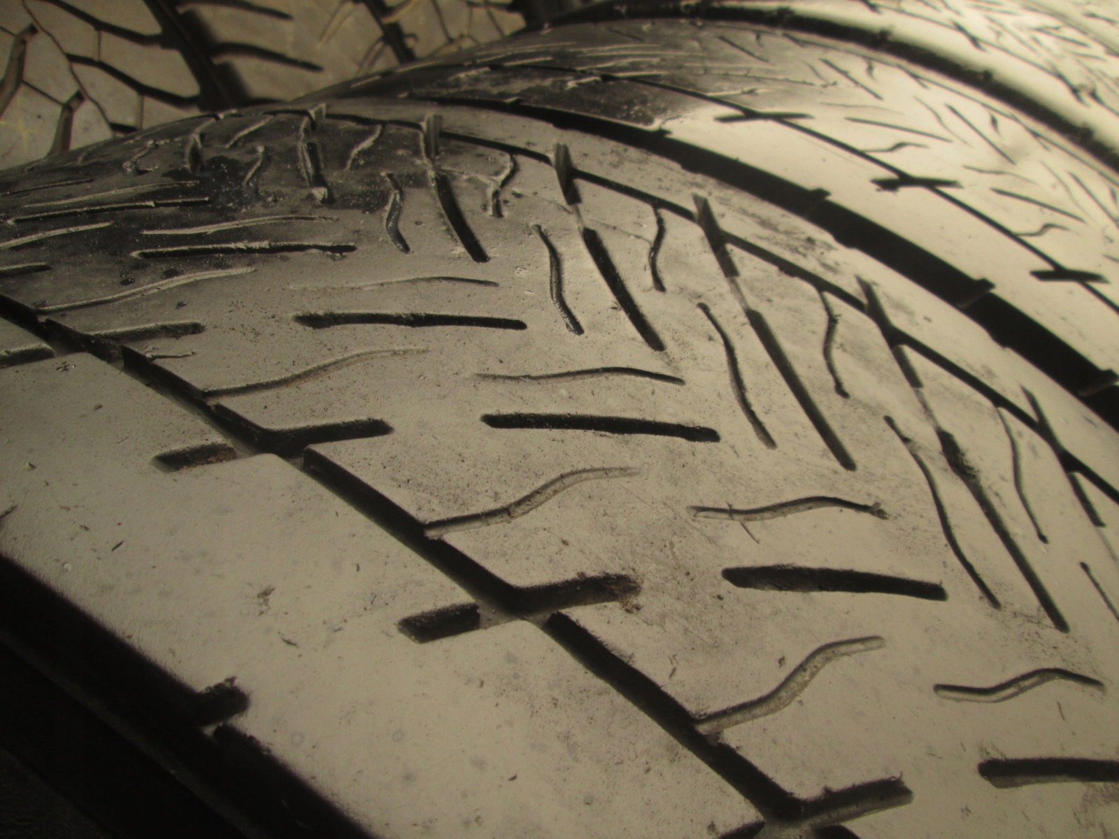 315/80R22.5 GOODYEAR KMAX D OPONY NAPĘDOWE KOMPLET CIĘŻAROWE Przeznaczenie Transport daleki