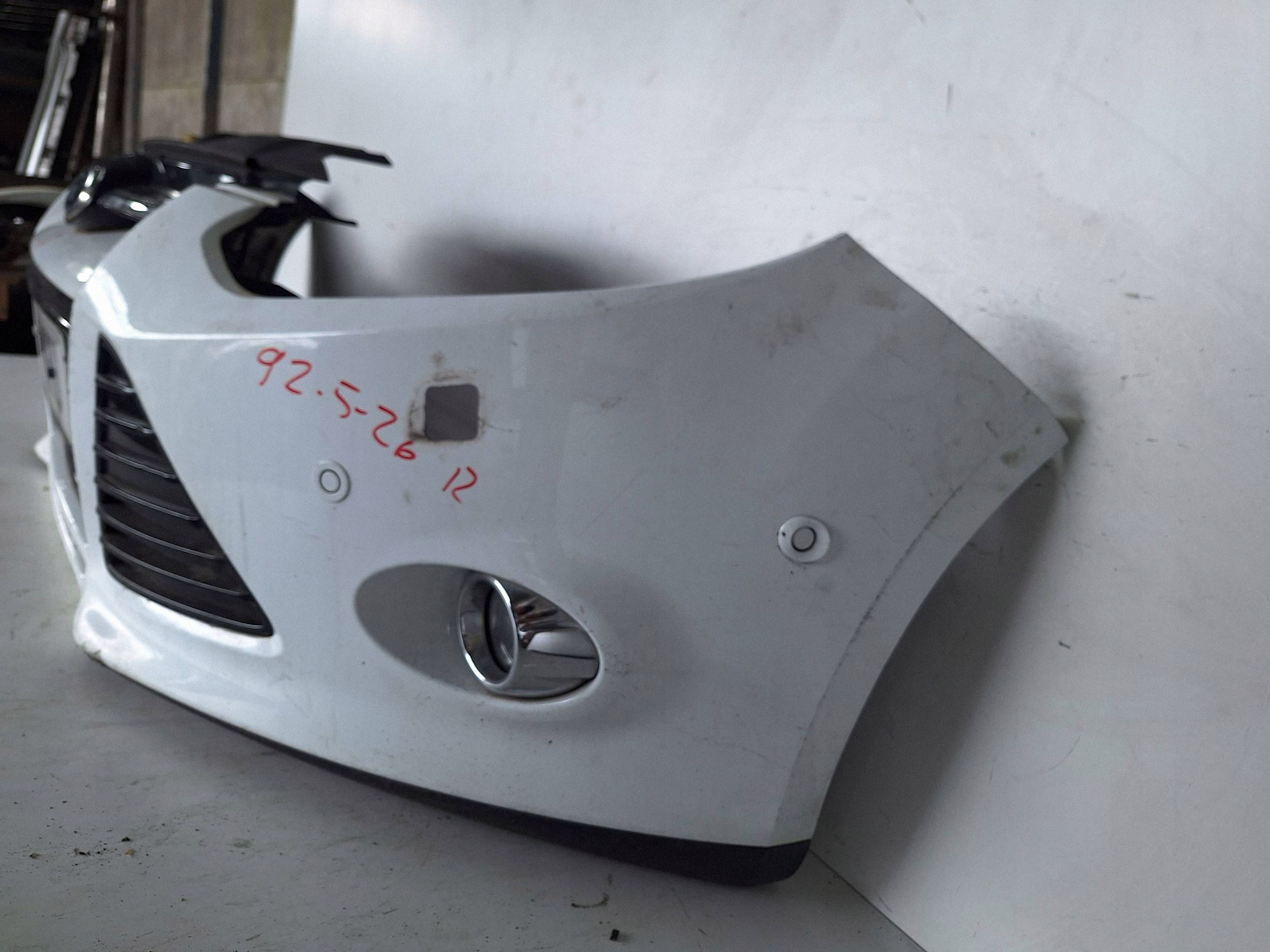 FORD FOCUS MK3 11-14 bumper + XENON + PDC BM51-17757-A