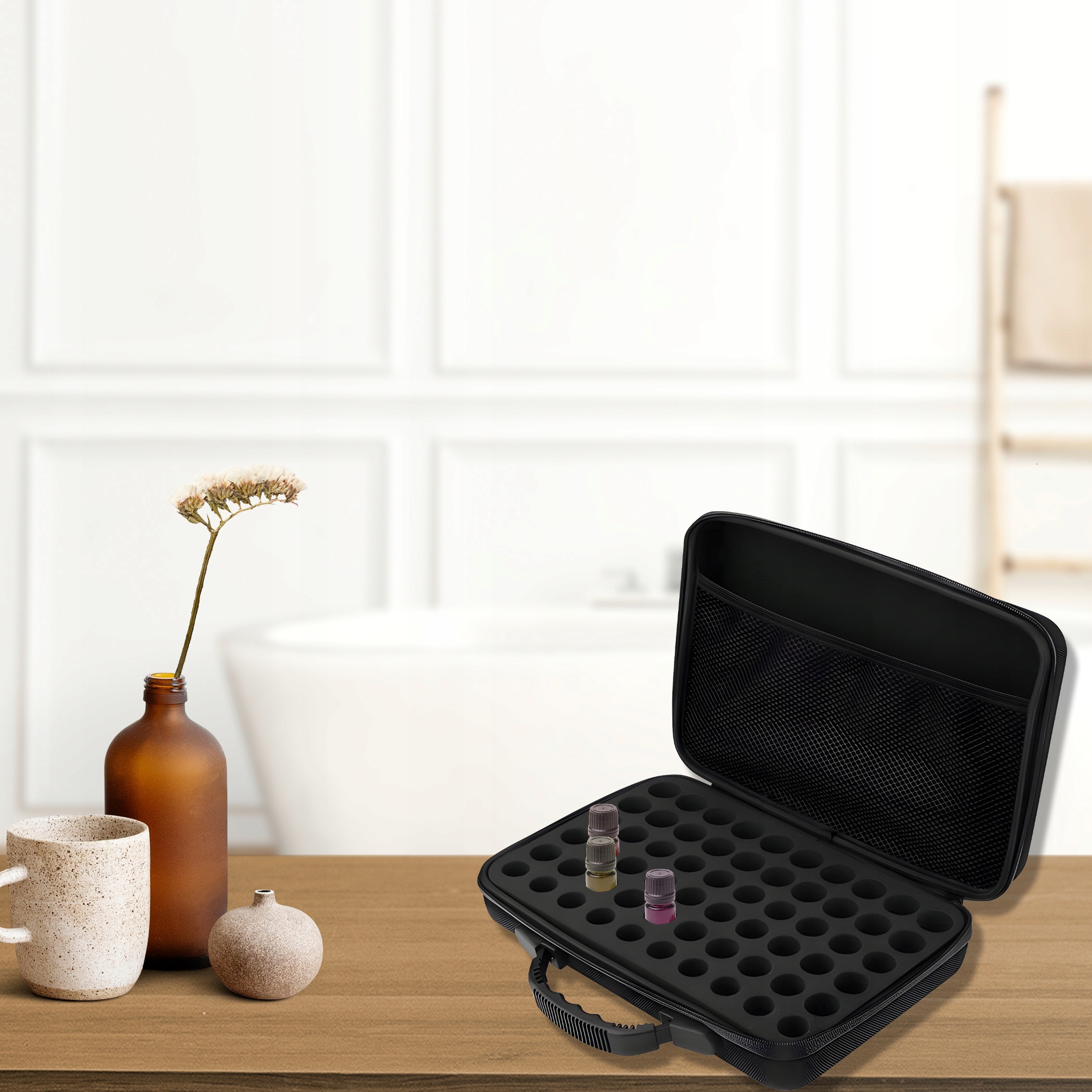 KOSMETYCZKA ORGANIZER PODRÓŻNY NA KOSMETYKI OLEJKI LAKIER TORBA CZARNA Kolor dominujący czarny