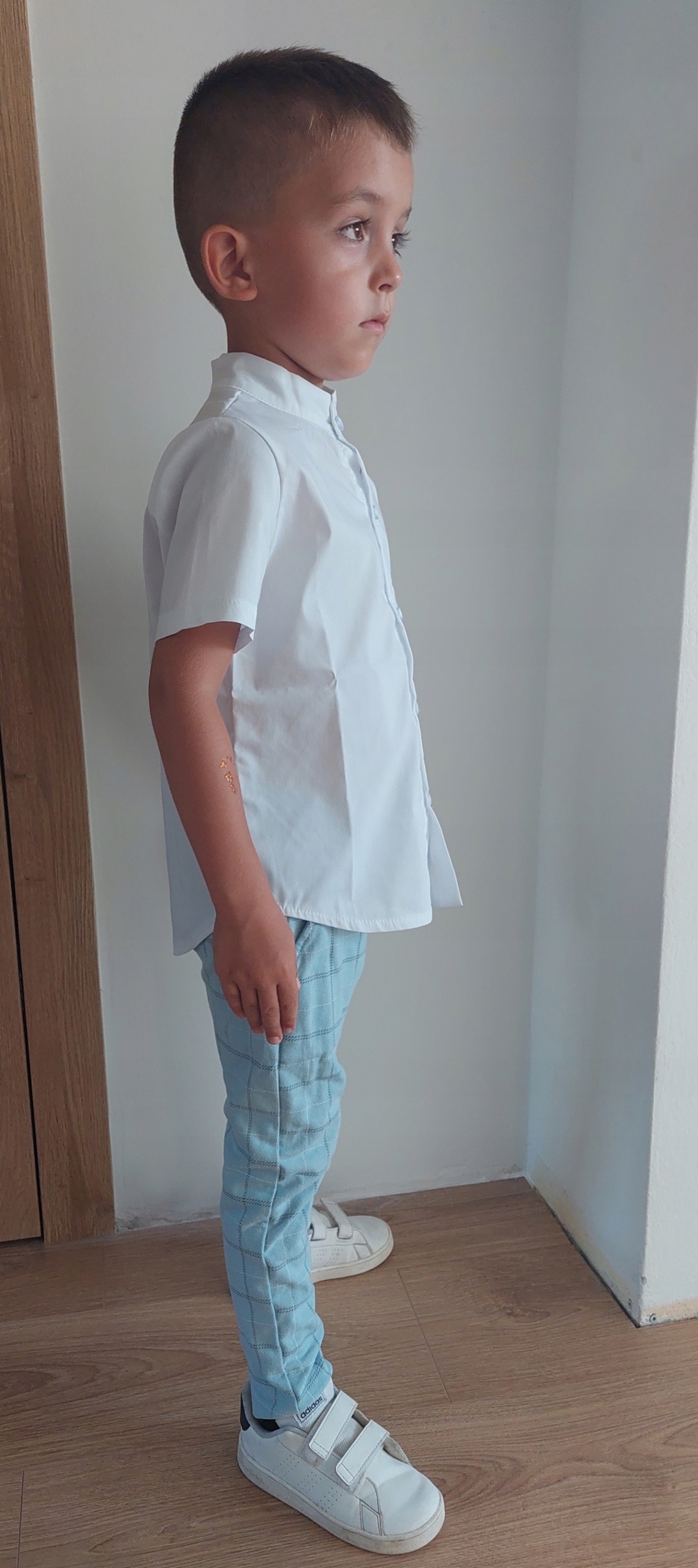 Koszula z krótkim rękawem CHŁOPIĘCA BIAŁA 92 98 Rękaw krótki rękaw