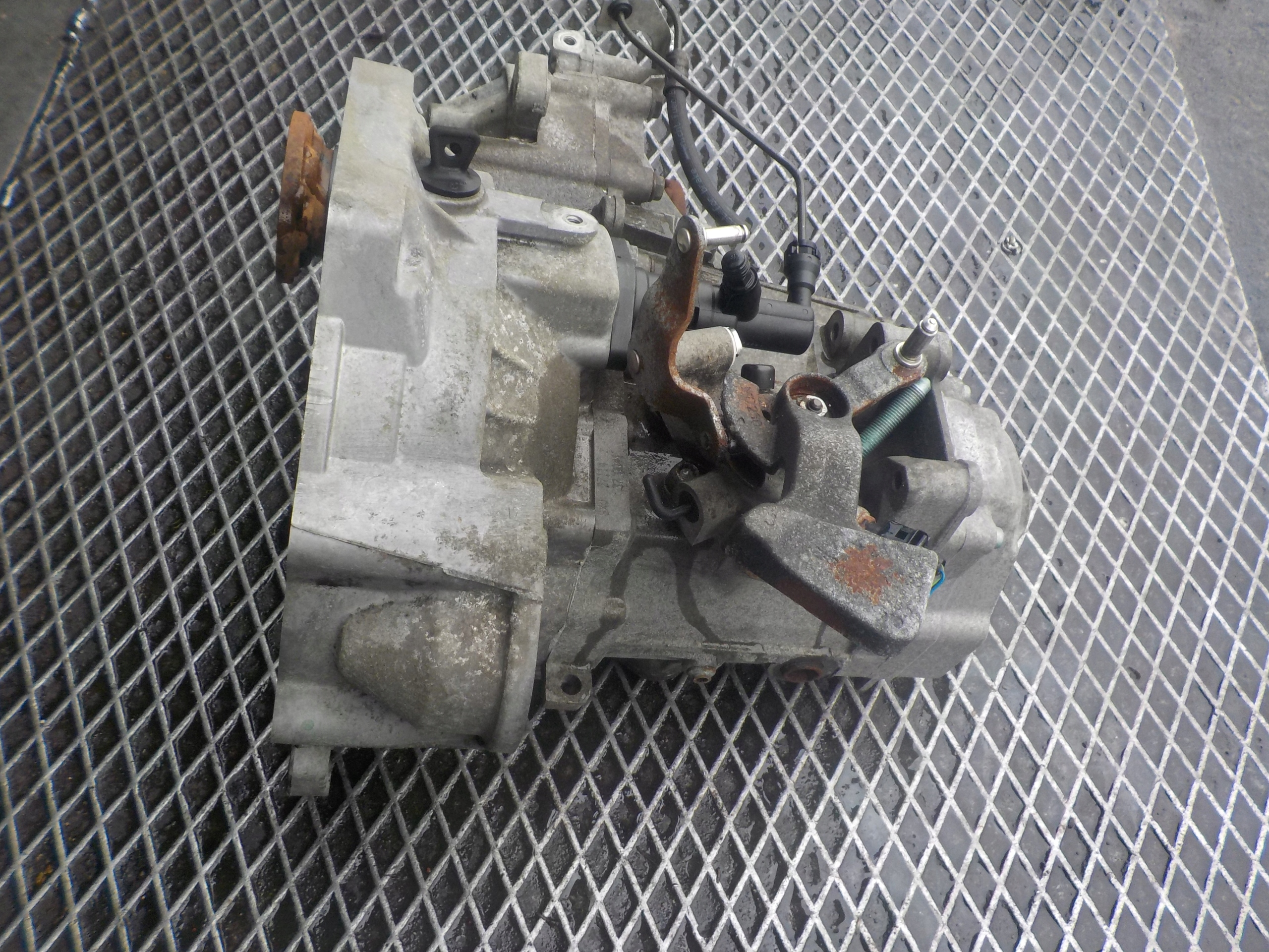 VOLKSWAGEN PASSAT B6 2.0 FSI Getriebe GXV