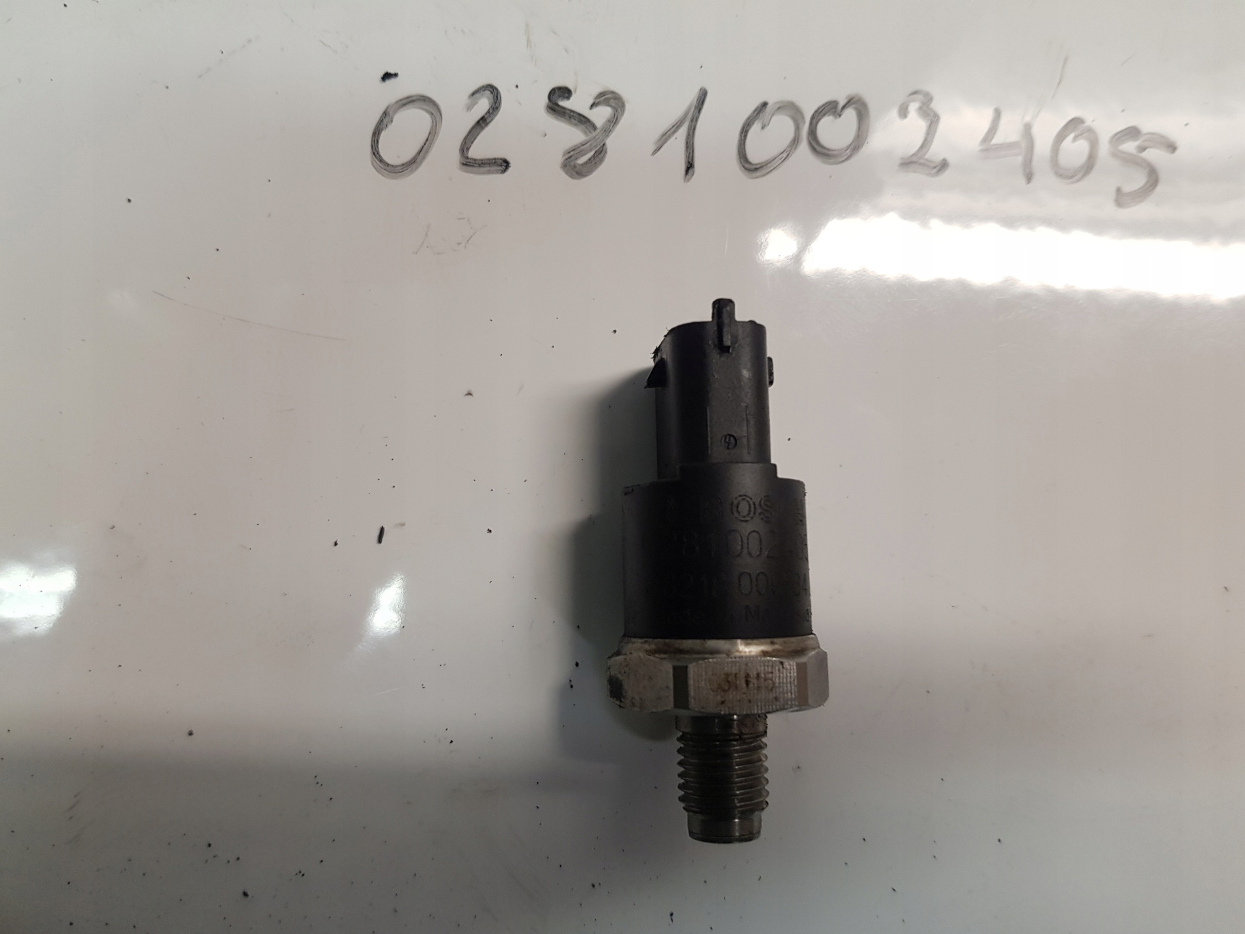 BMW 2.0 Capteur Pression Carburant 0281002405