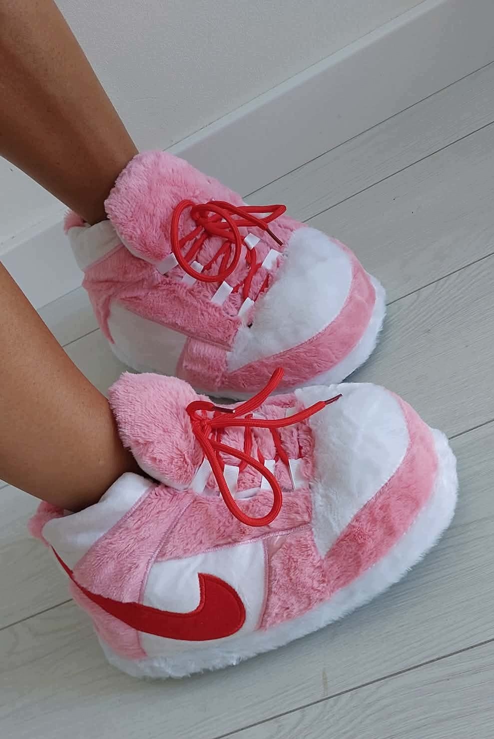 Plyšové Pantofle~Vysoké~ONE Size 35–45 – Zateplené~Gumová podrážka~Unisex