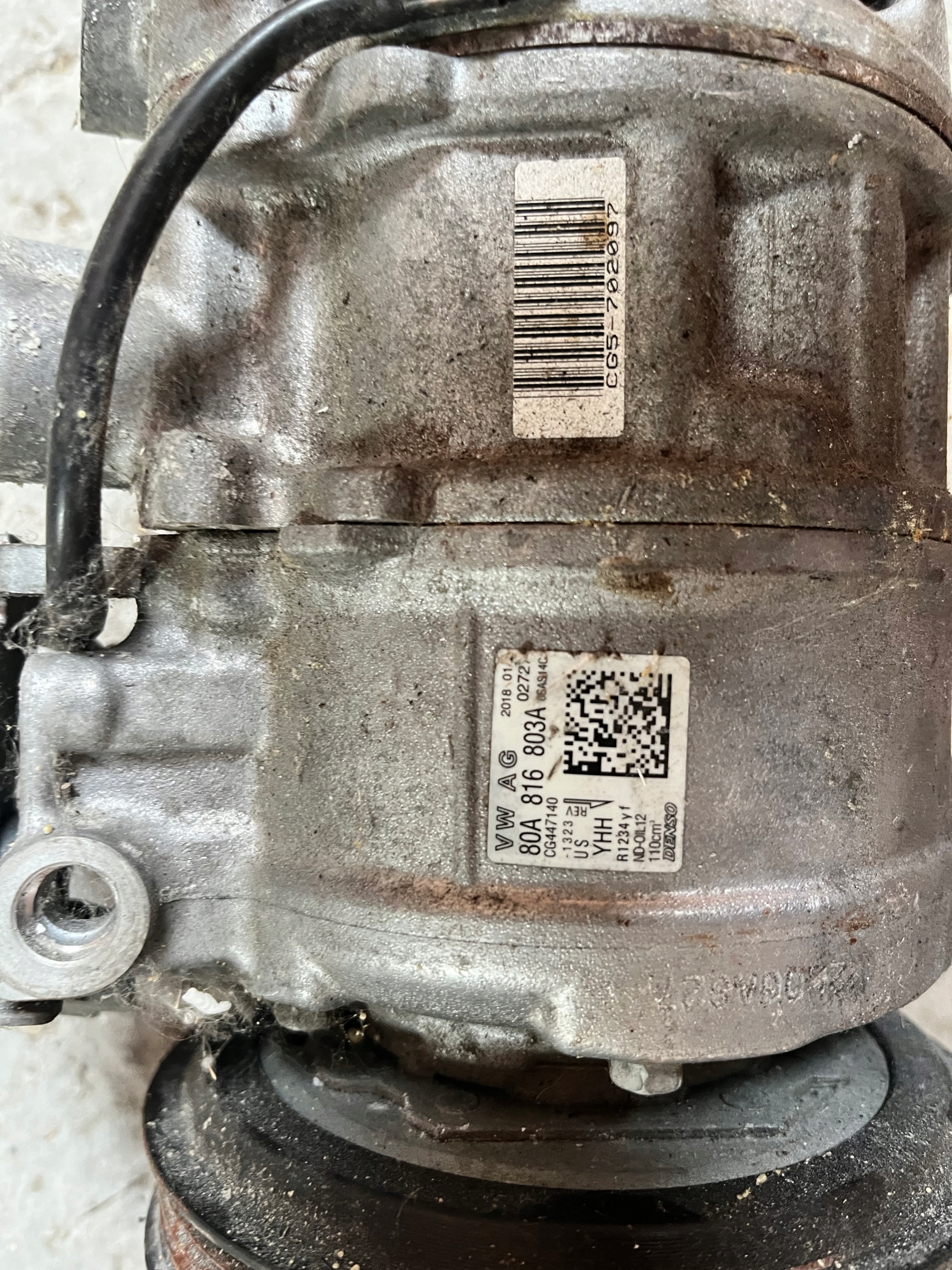 Компрессор кондиционера Q5 SQ5 80A 80A816803A 22r