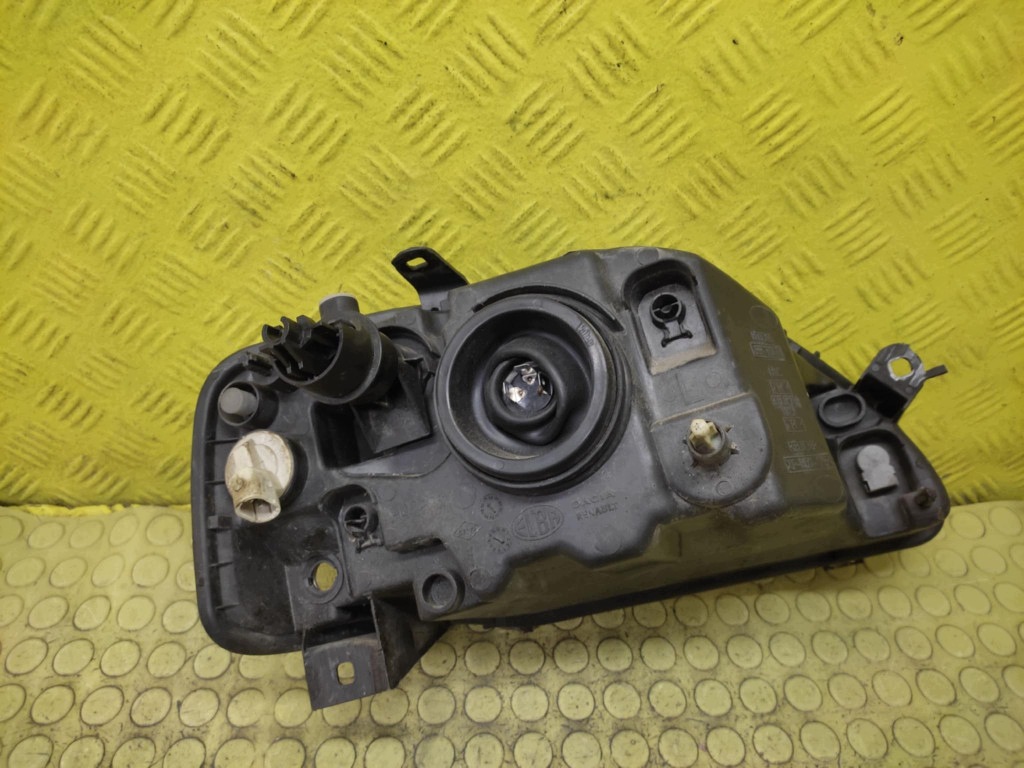 DACIA LOGAN REFLEKTOR light left front