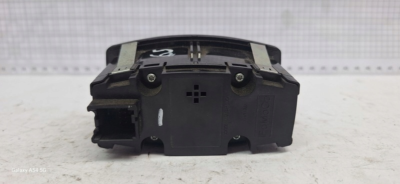 Pulsante interruttore luci FORD FOCUS II 10093012