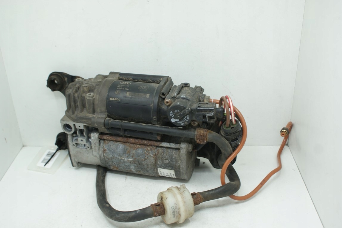 AUDI A8 D4h0616005c компрессор ходовой части