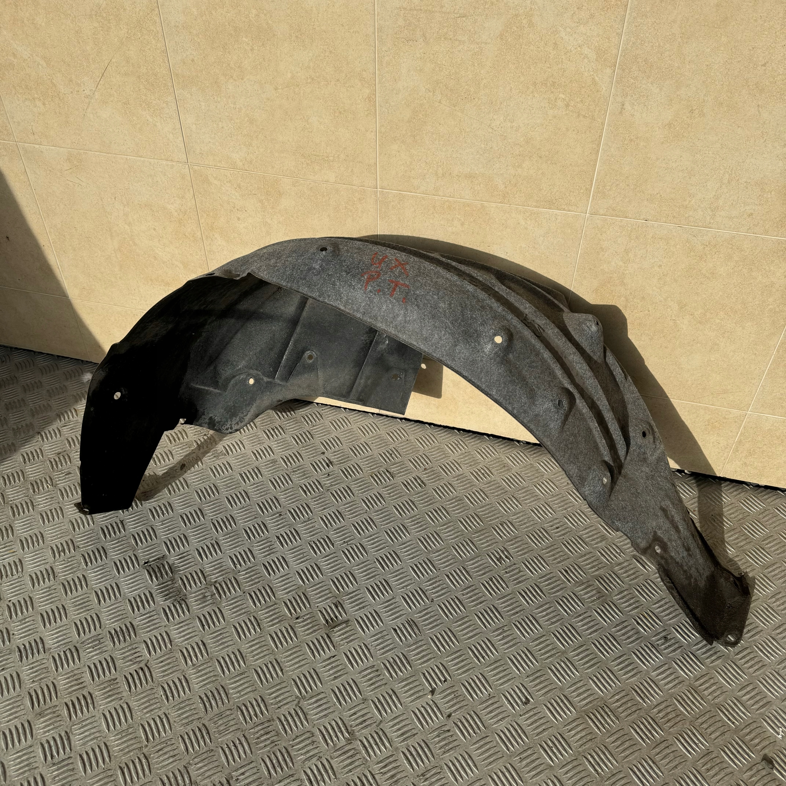 mudguard rear. right LEXUS UX 250H HYBRID