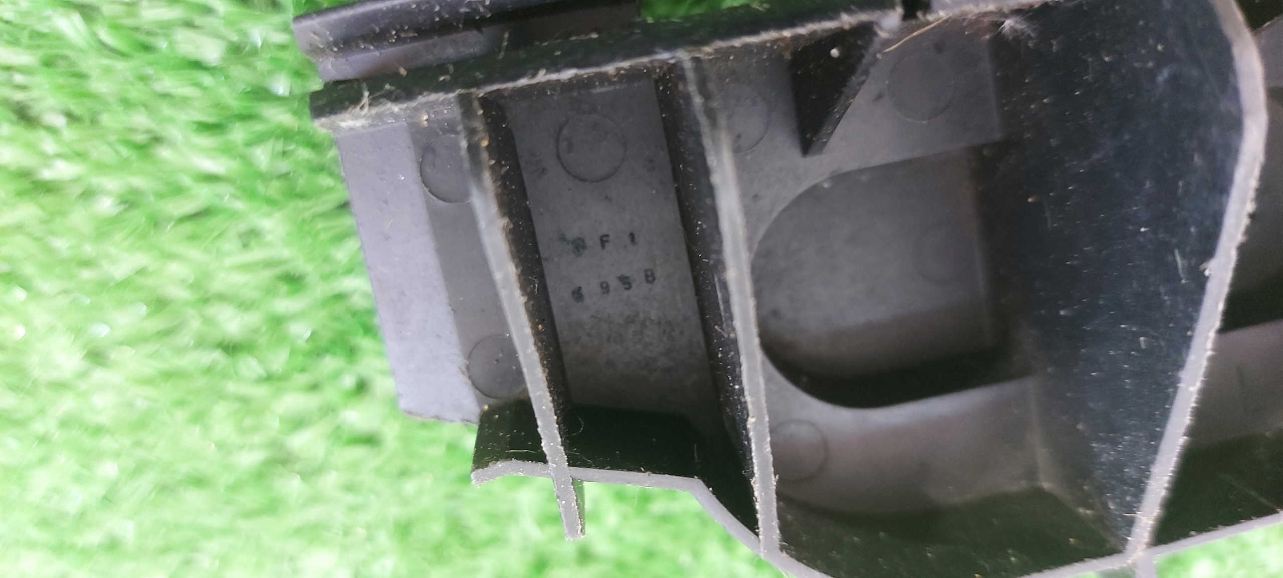 TOYOTA COROLLA E12 FL LIFT left bumper bracket rear part