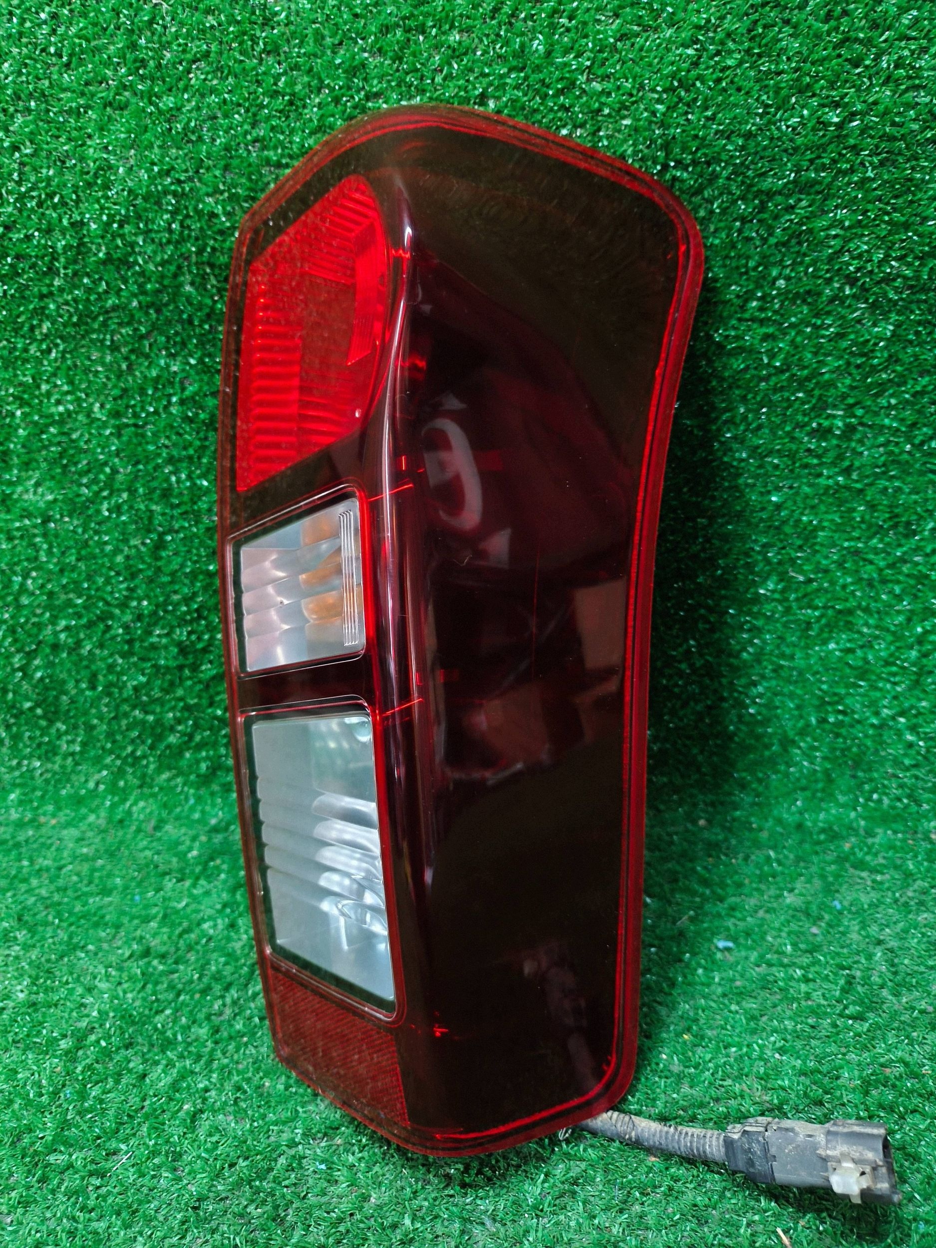 light rear part rear right ISUZU D-MAX II 12- NR.L215