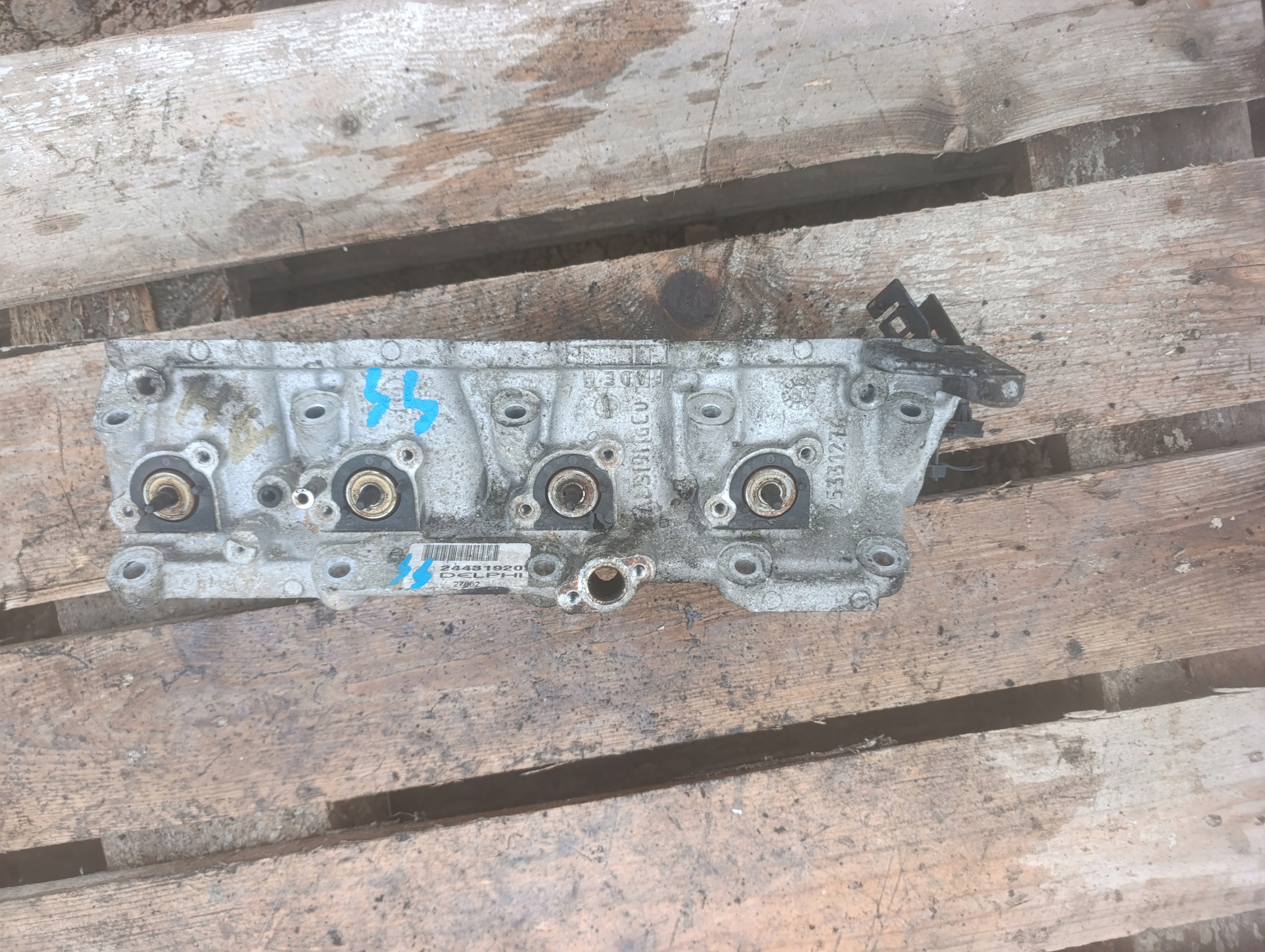 intake manifold OPEL ZAFIRA B 24431920