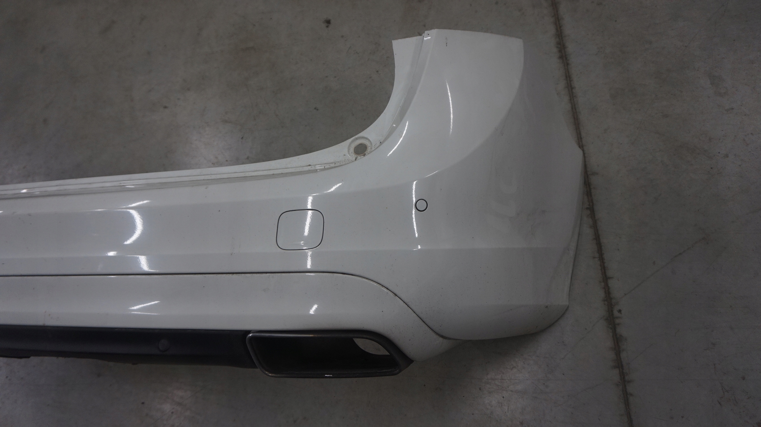 ZDERZAK TYŁ VOLVO V60 LIFT PO 2013 ROKU KOLOR 614 Numer katalogowy części 39844081