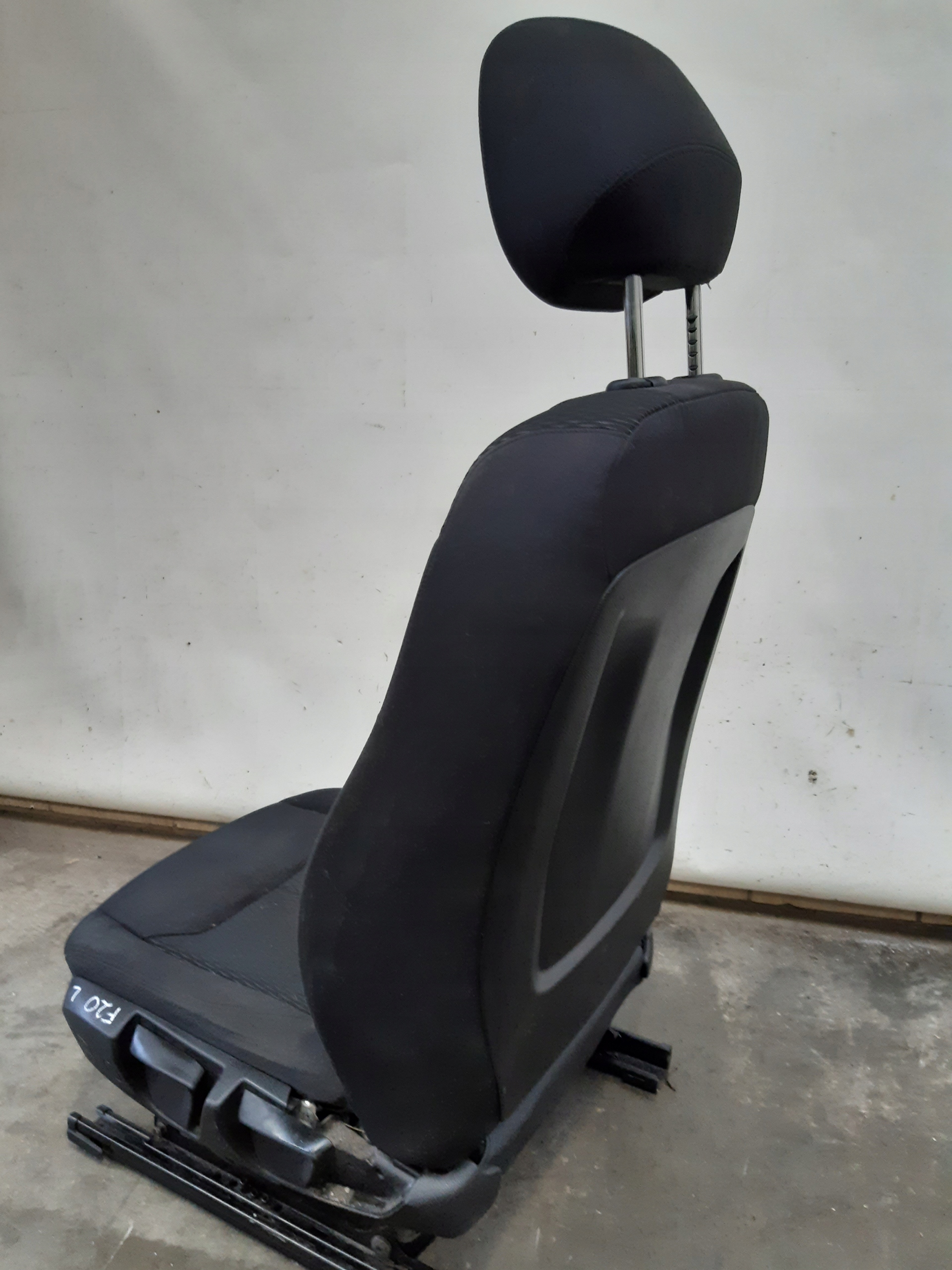 Sitz grzany links BMW F20