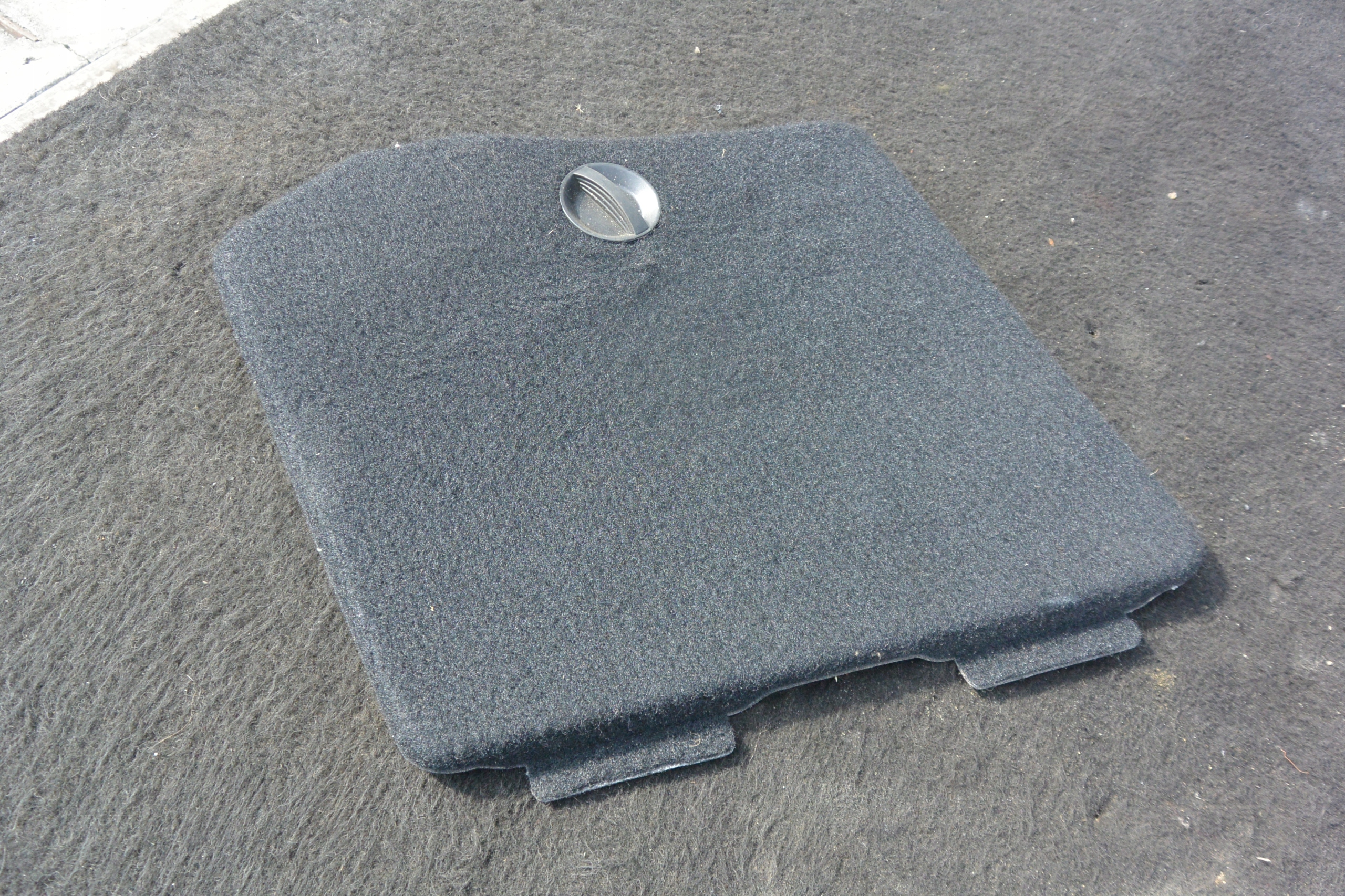 spoiler BOCZKA boot right MERCEDES W204 sedan