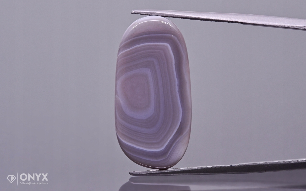 Achát Botswana konvexní nepravidelná dlažba 26x13 mm